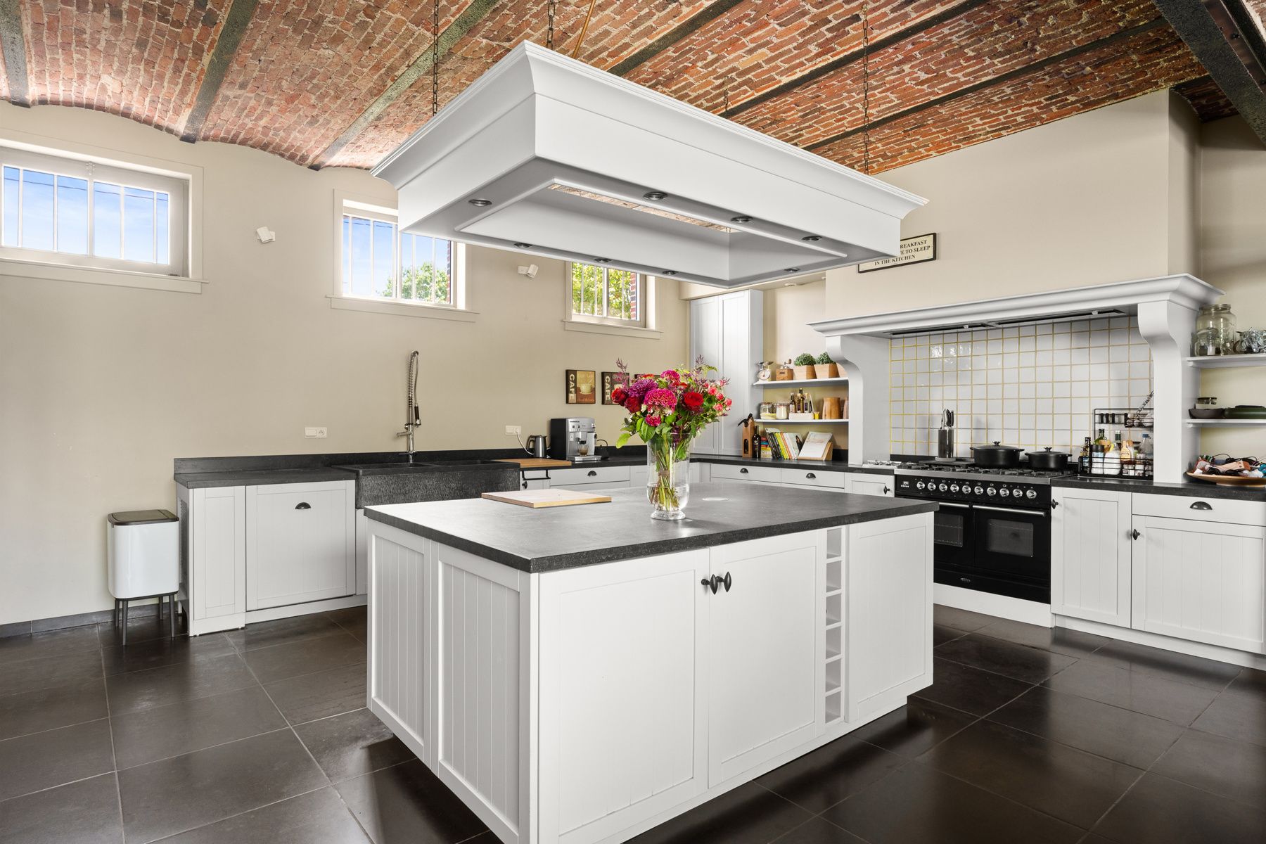 Unieke, op maat gemaakte luxe woning in gerenoveerde hoeve foto 19