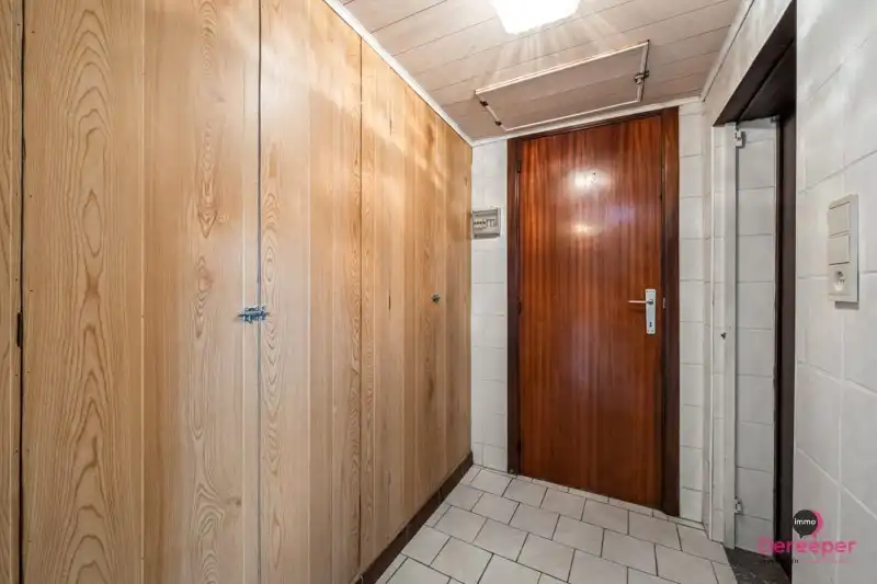 Te renoveren rijwoning op centrale ligging met leuke zuidgerichte tuin foto 10