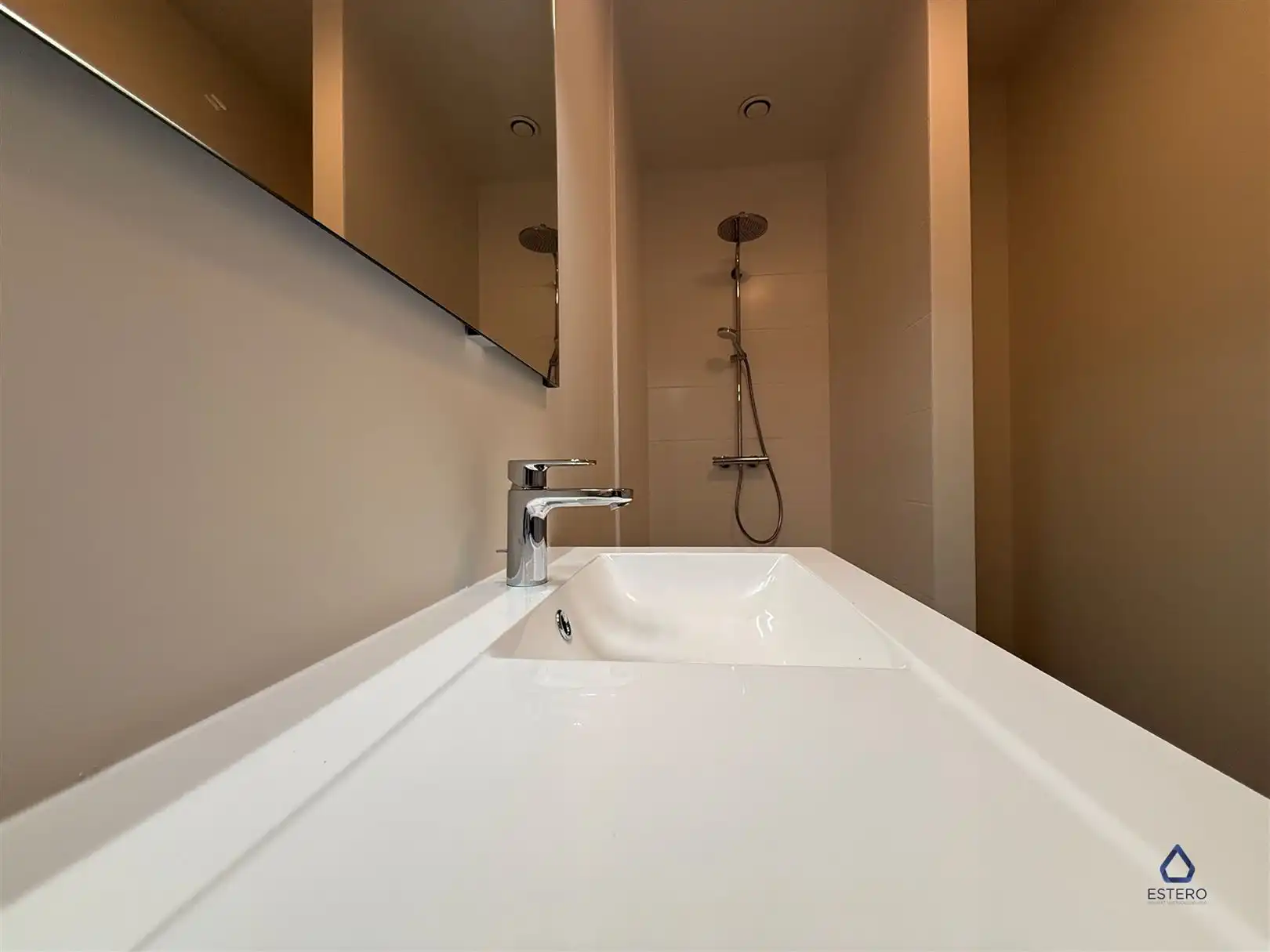 Nieuwbouwappartement met 2 slaapkamers op een topligging foto 16