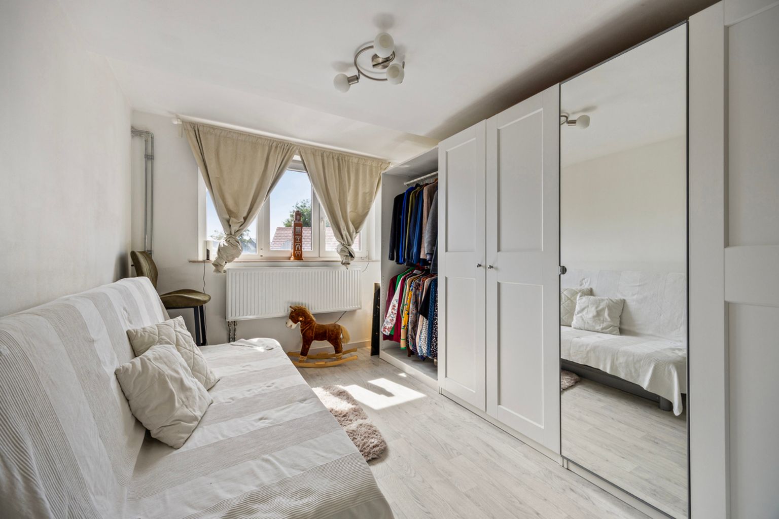 Gerenoveerde 3-gevelwoning, 4 slaapkamers te Asse foto 14