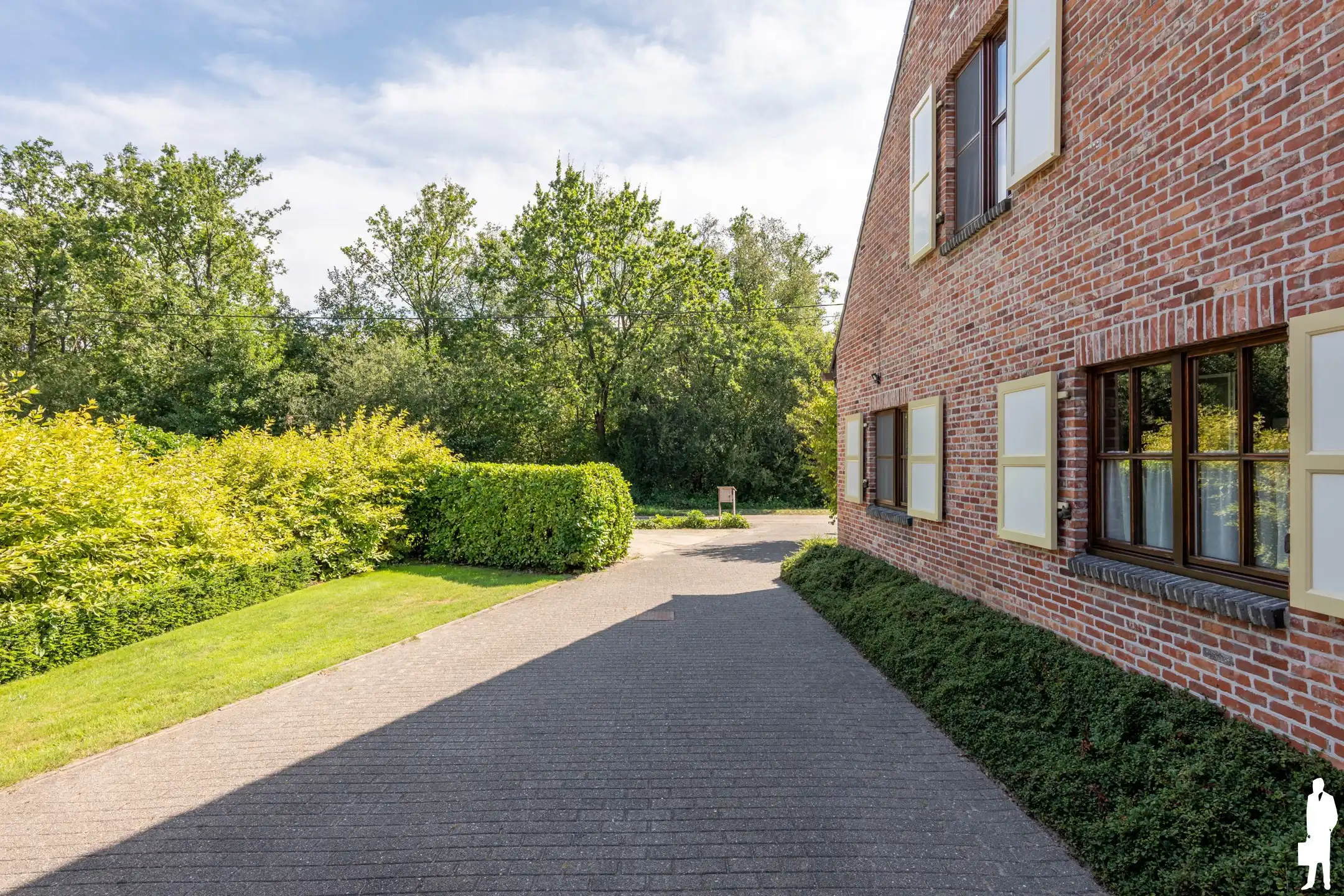 Villa - uitzonderlijke ligging; nabij Nederl.; wijde natuur foto 26