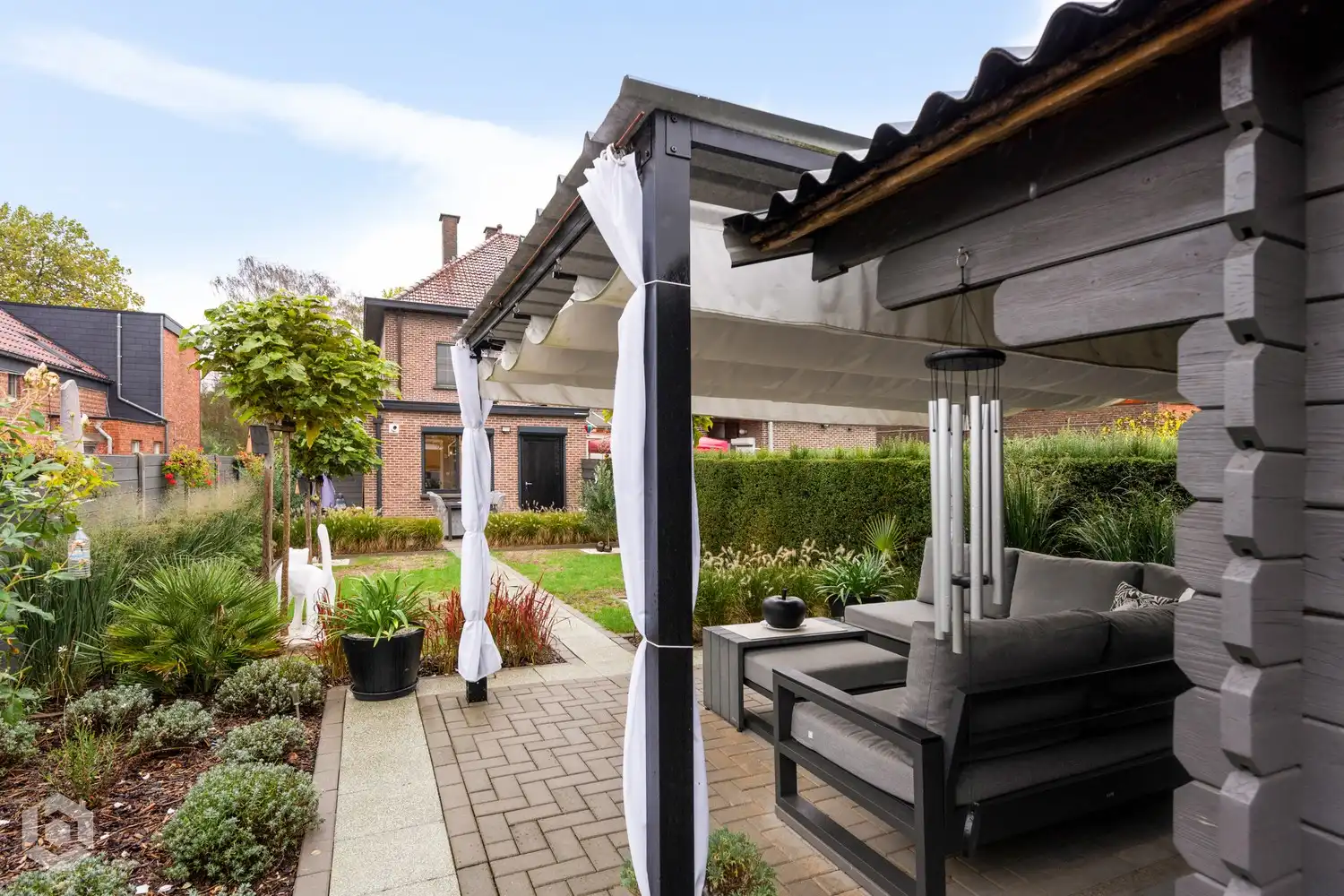 Instapklare woonst met 2slpkrs ,garage en achteringang foto 20