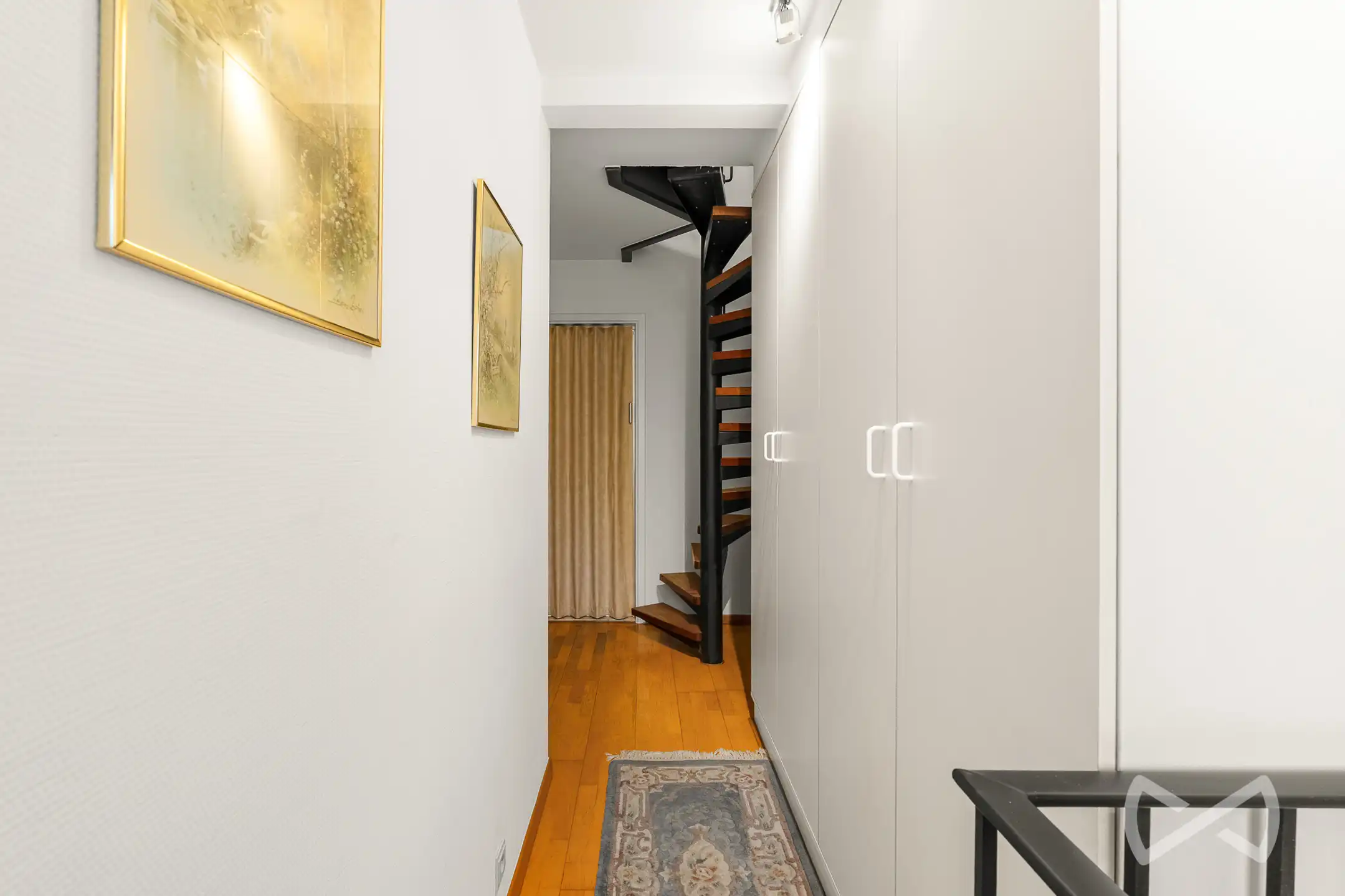 TE KOOP | Veelzijdig pand met 5 kamers en atelier van 80 m² foto 14