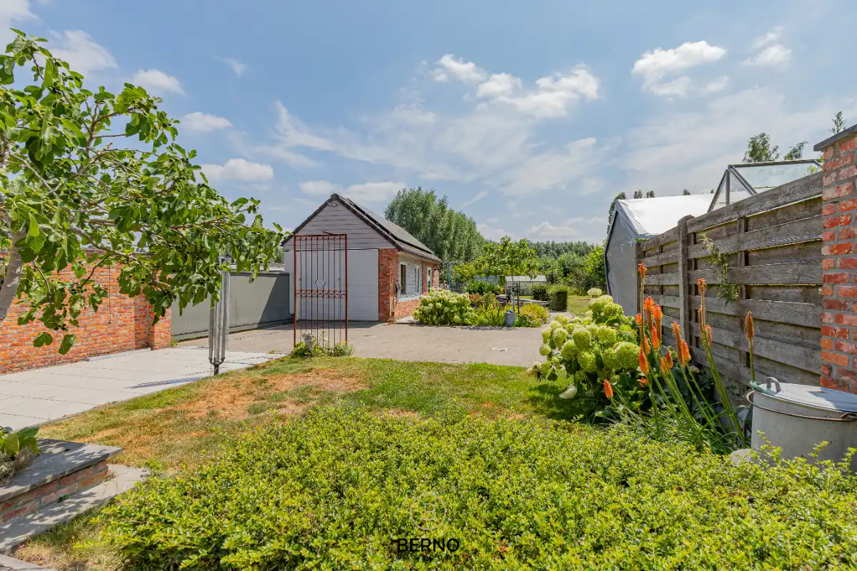 Instapklare gezinswoning op een perceel van 840 m² (weide van 1718m2) foto 18