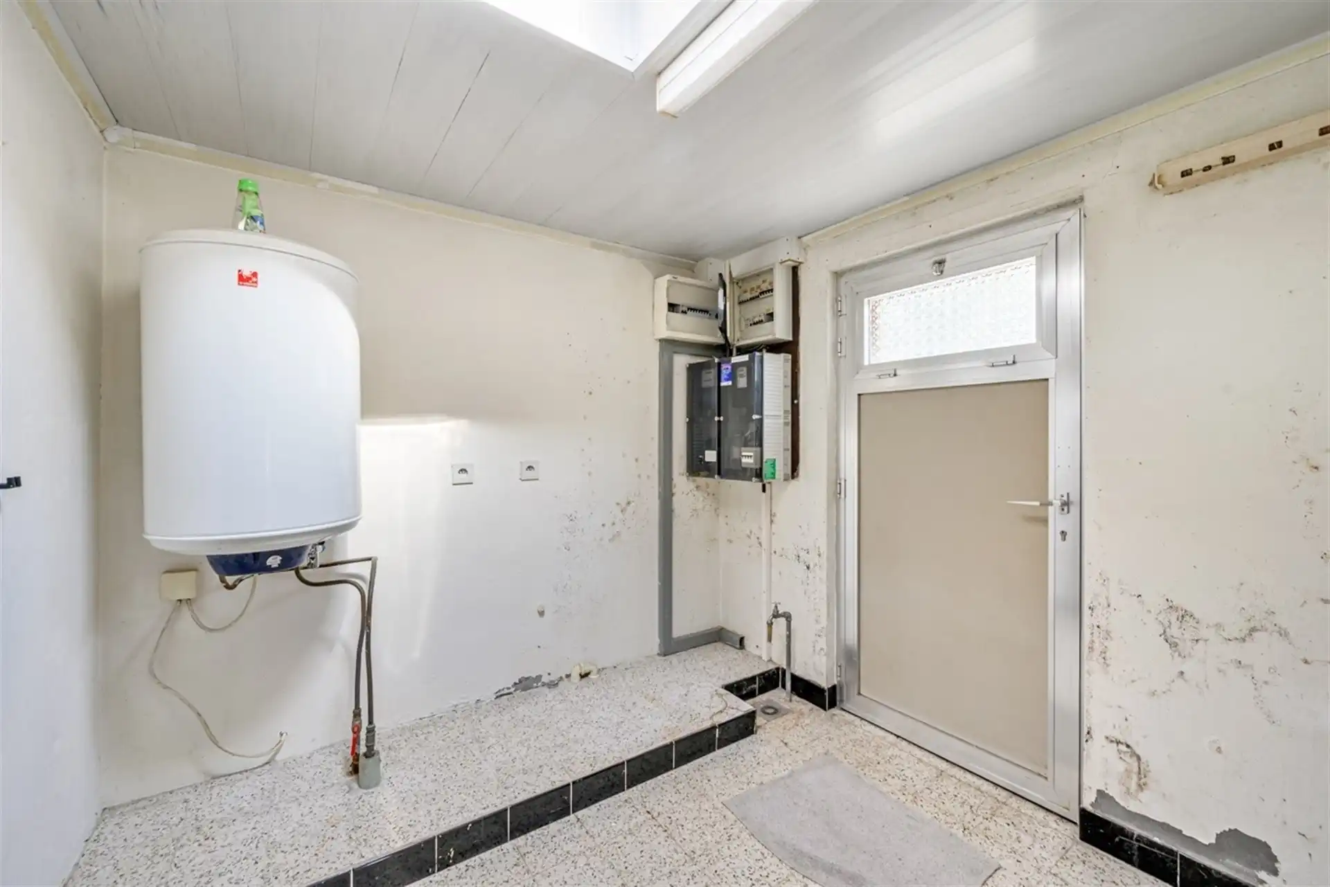 Te renoveren starterswoning in het landelijke Moorsel foto 7