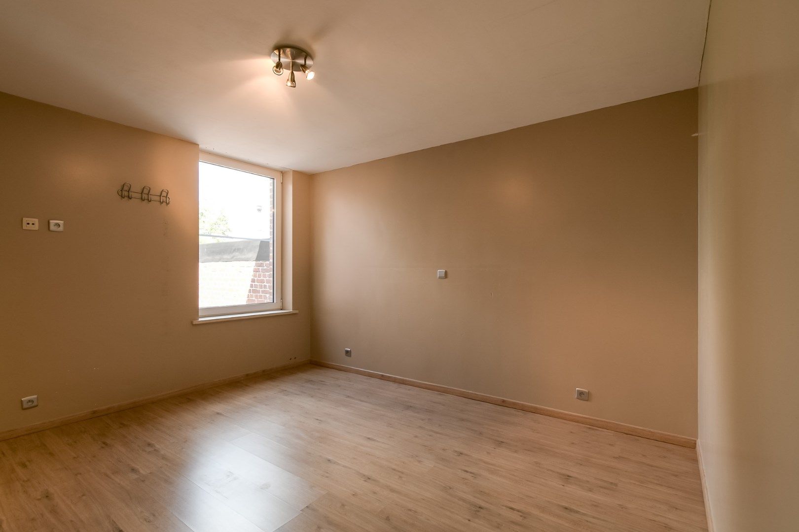 Instapklare woning op een rustige ligging! foto 6
