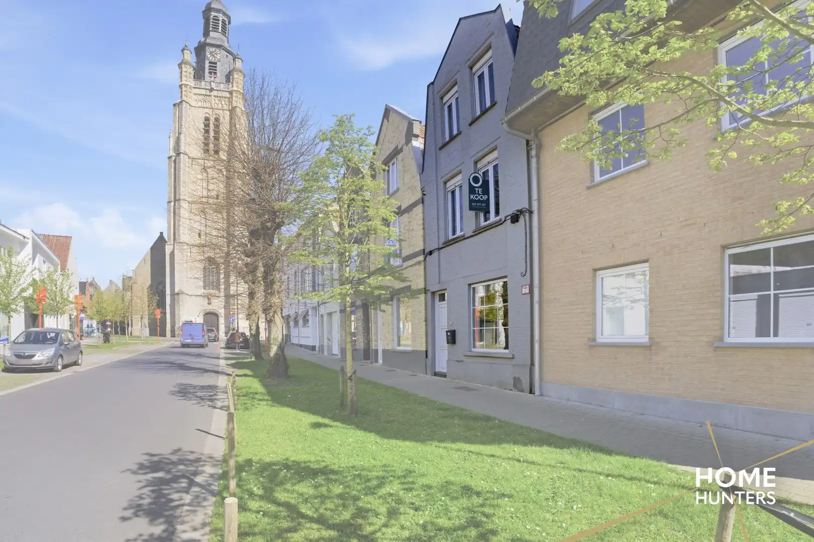 Charmante en instapklare woning met unieke stadskoer en garage foto 2