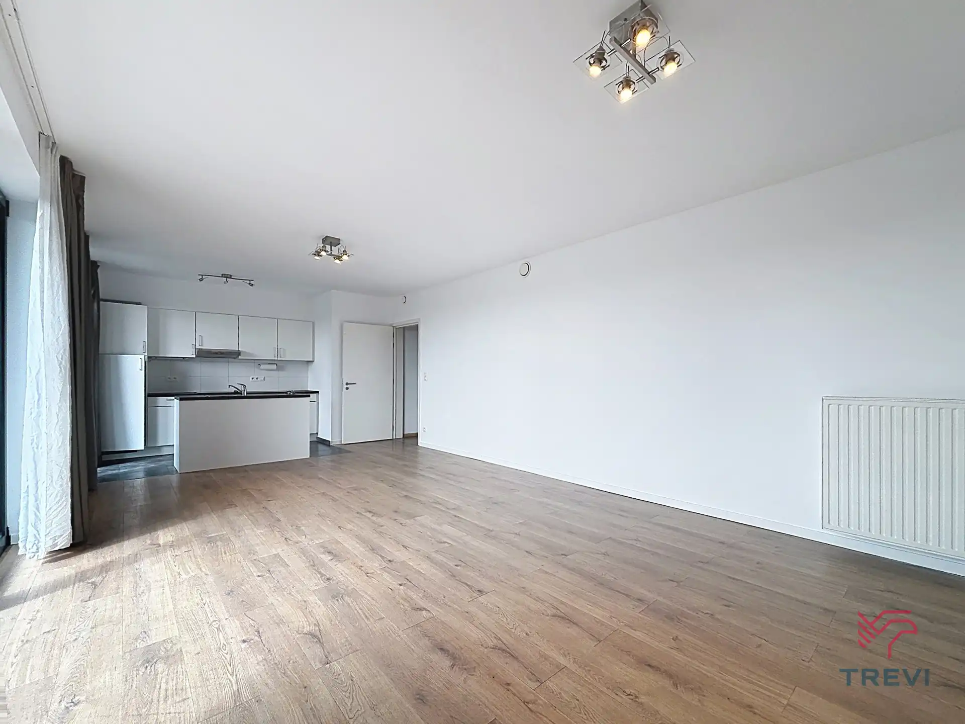 Mooi appartement met 2 slaapkamers + parkeerplaats foto 3