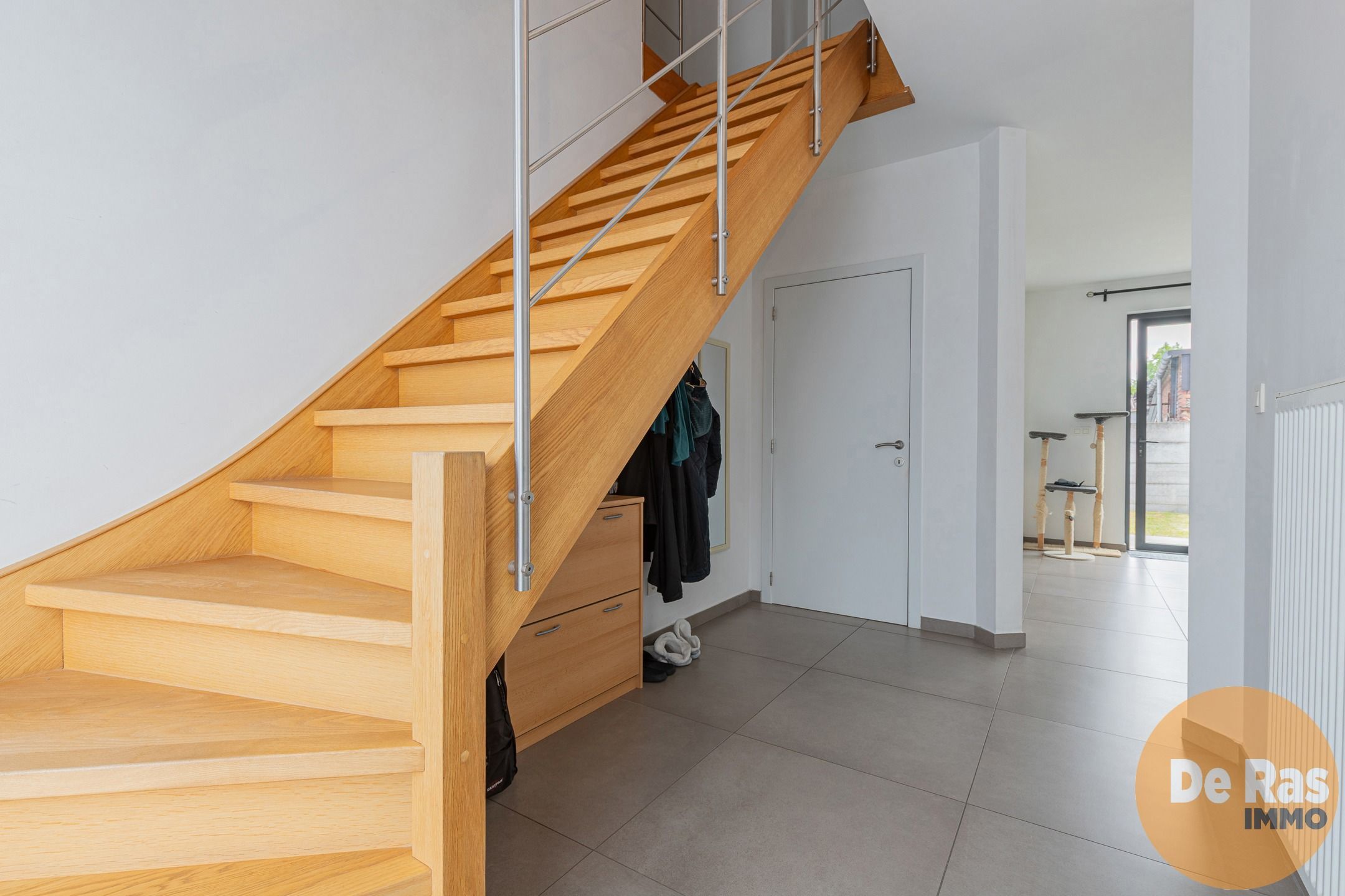 Mooie Open bebouwing op goede locatie - garage - 3 slp- tuin foto 3