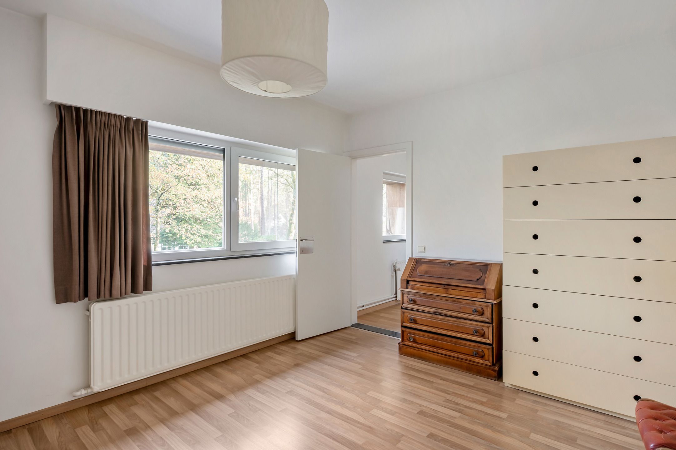 Ruime architecturale villa met 5 slaapkamers  foto 24