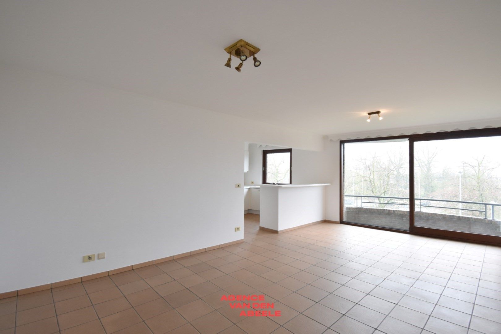 2 slaapkamer appartement met staanplaats foto 2