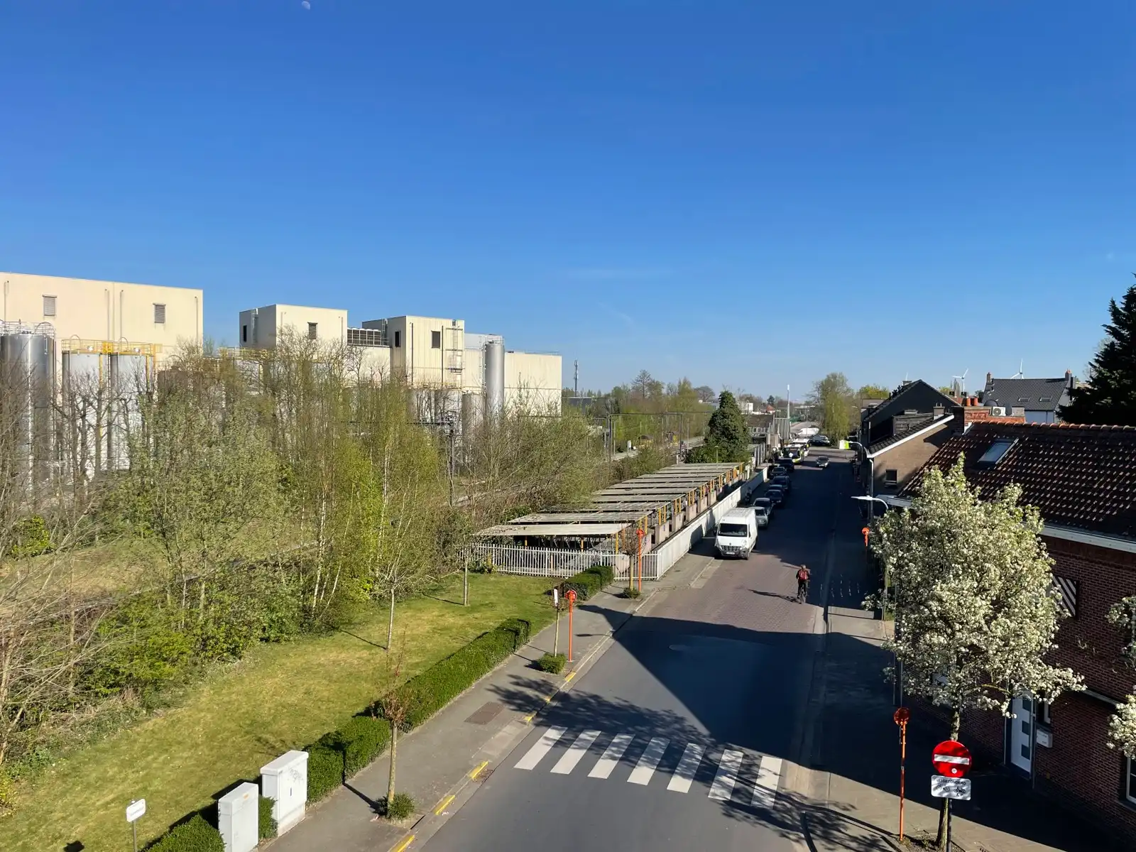 Instapklaar tweeslaapkamer appartement met ruim terras foto 10