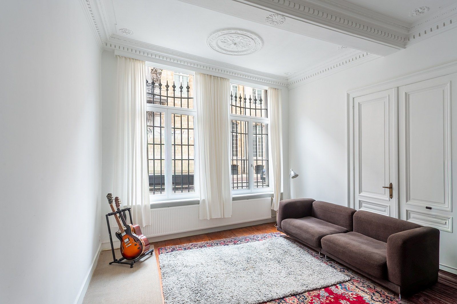 Authentiek & stijlvol wonen met charmante stadskoer  foto 28