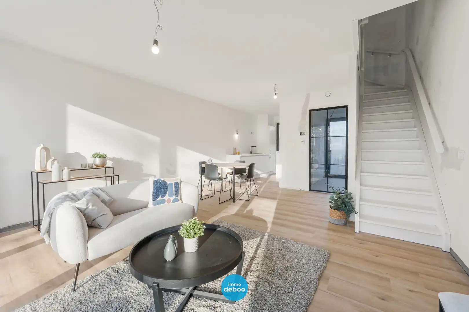 Recente woning met prachtig uitzicht & zuidgerichte tuin foto 7