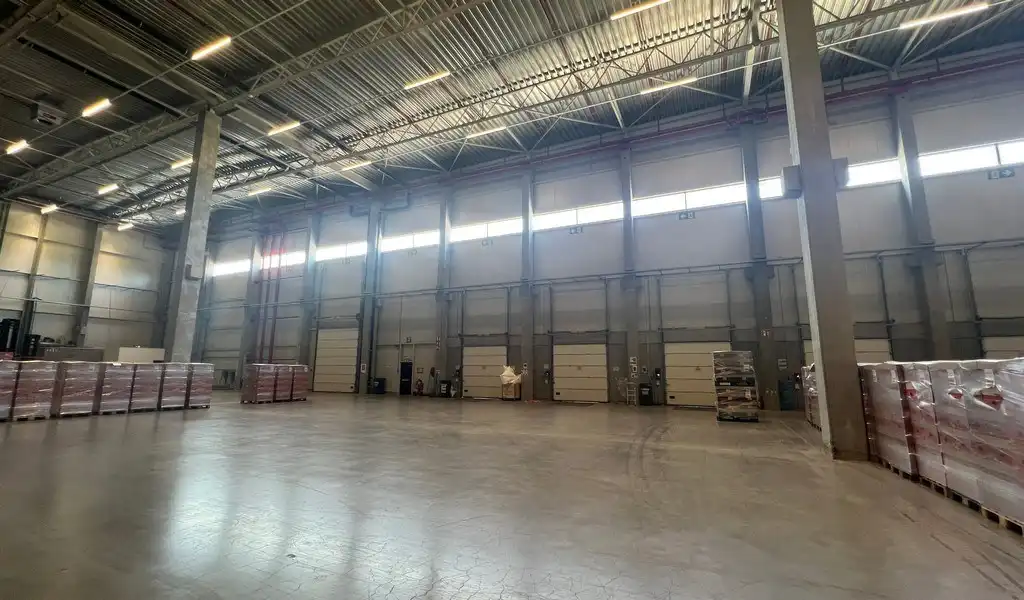 Opslagruimte te huur in industriezone Kluizendok II te Evergem foto 8