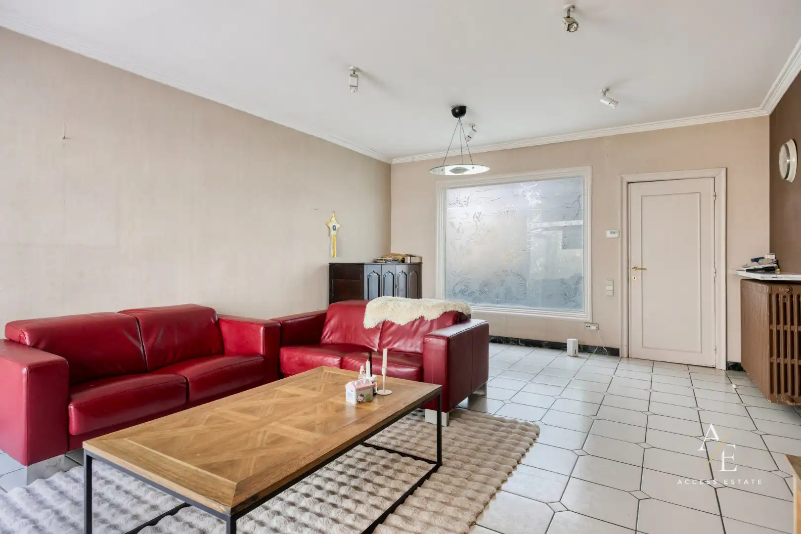 Karaktervol herenhuis met praktijkruimte en 275 m² bewoonbare oppervlakte foto 2