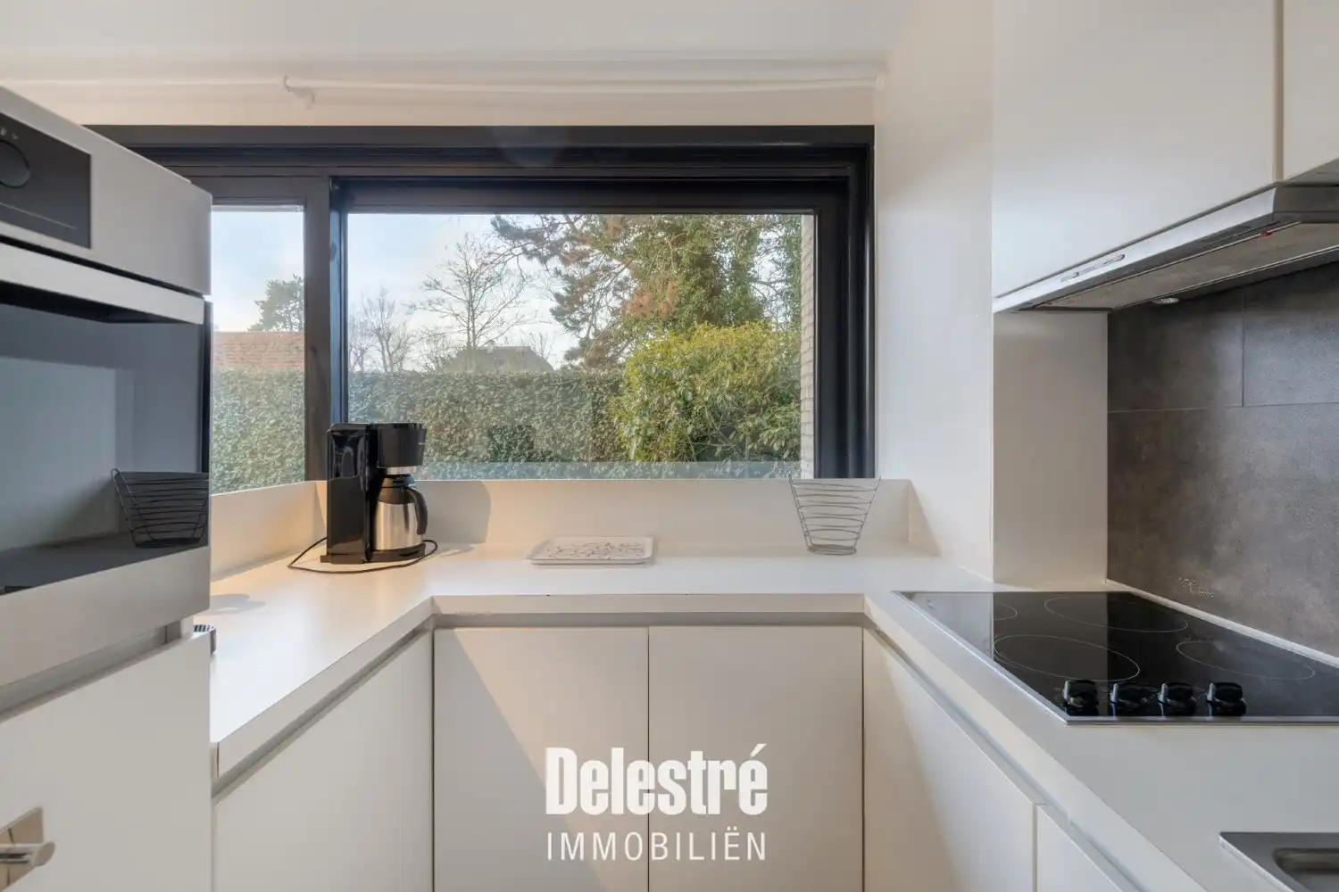 Commerciële topligging met woonst (vakantieappartement) op de Albert I Laan – Residentie Mirhras foto 20