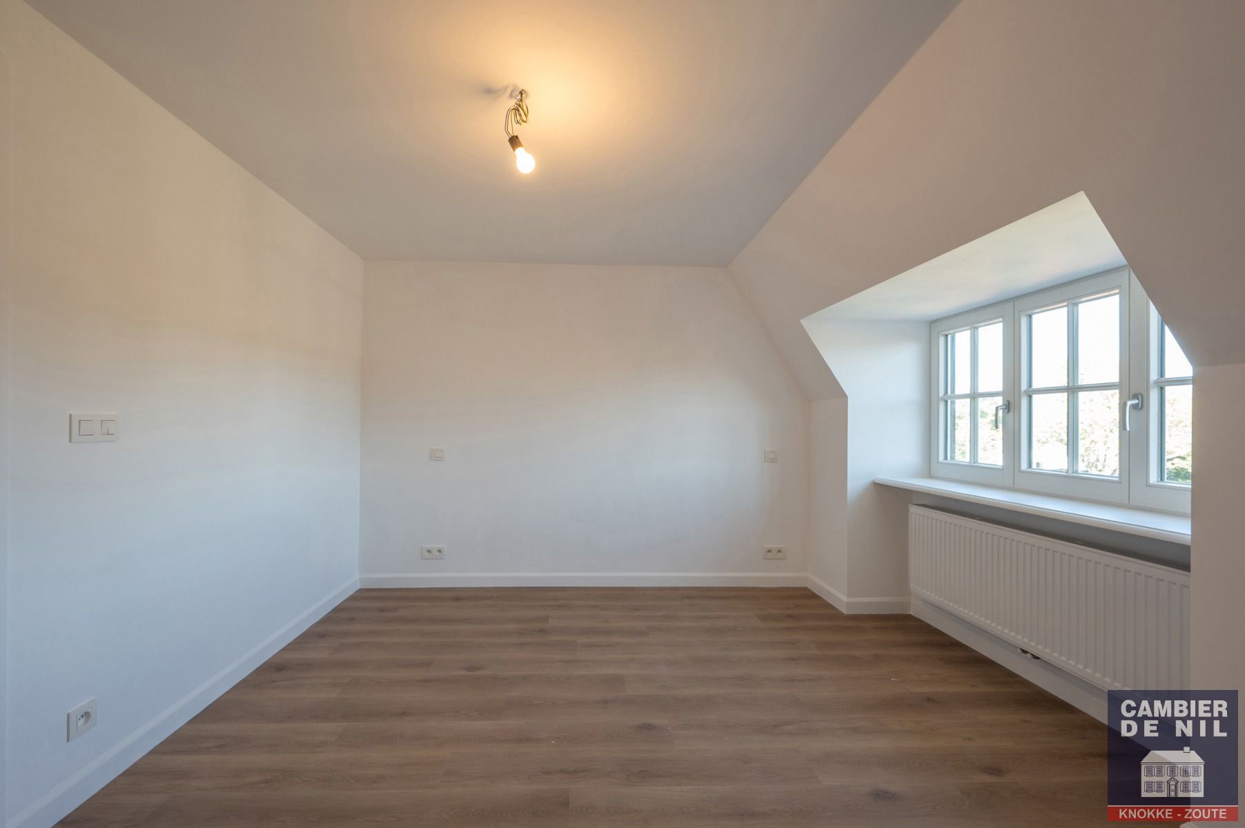 Gerenoveerde, ongemeubelde koppelvilla mmet zuidgerichte tuin - Zoute foto 36