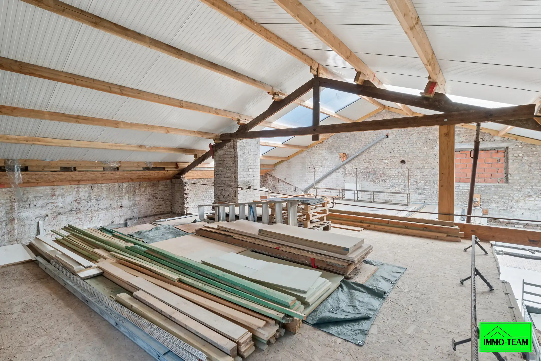Multifunctioneel pand op strategische locatie foto 24