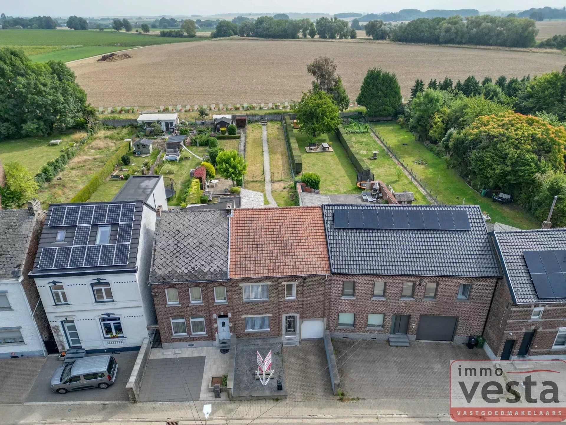 Landelijk gelegen, te renoveren woning foto 3