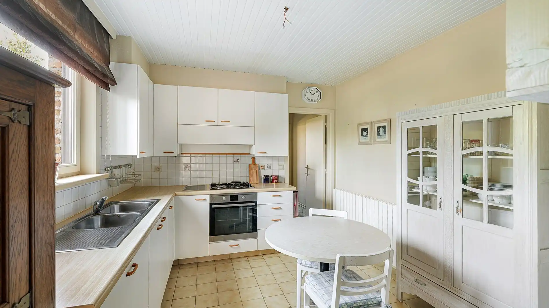 Halfopen woning met garage vlakbij Duinenwater foto 8