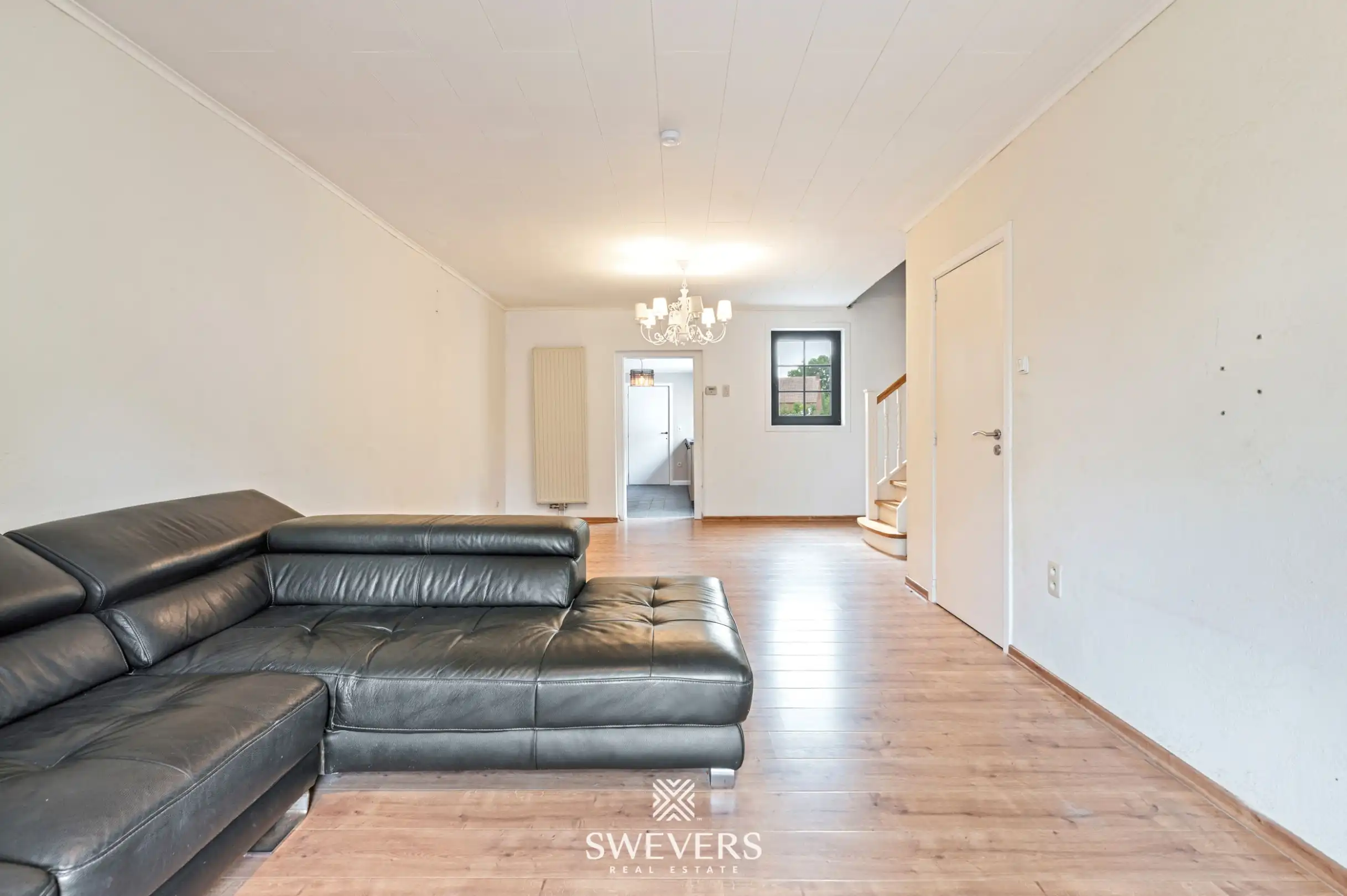 Ruime open bebouwing met 259 m² woonruimte, zuidgerichte tuin en mogelijkheden voor vrij beroep foto 2