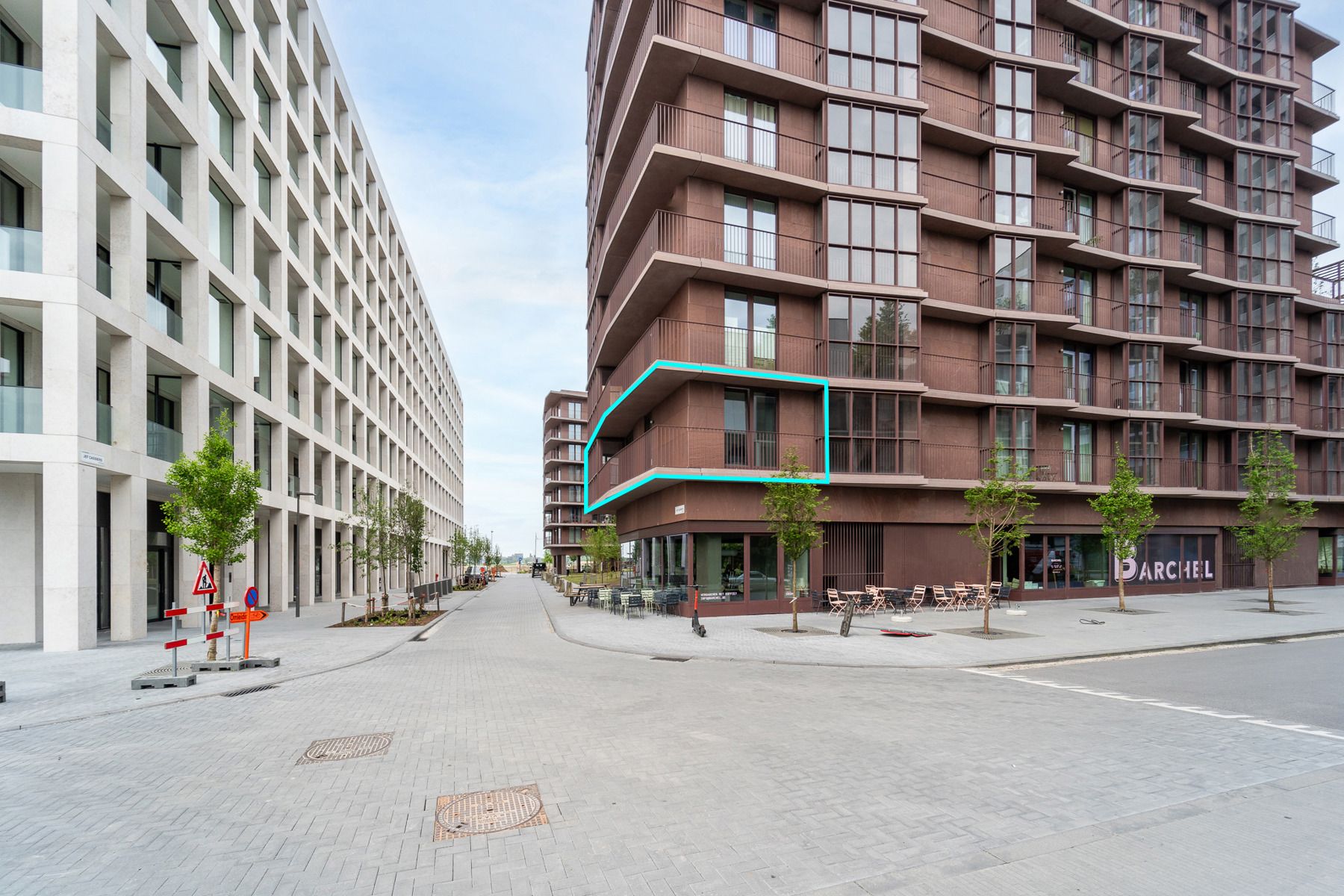 Gloednieuw bemeubeld appartement op het hippe “Nieuw zuid” foto 9