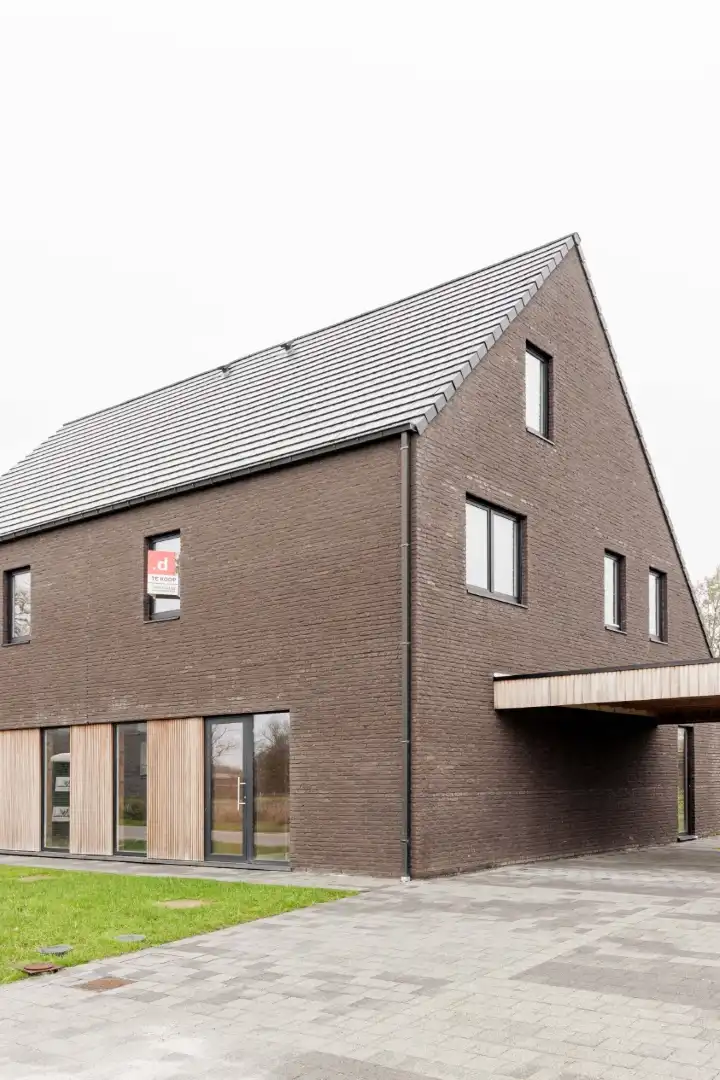 Energiezuinige halfopen bebouwing met prachtig zicht foto 6