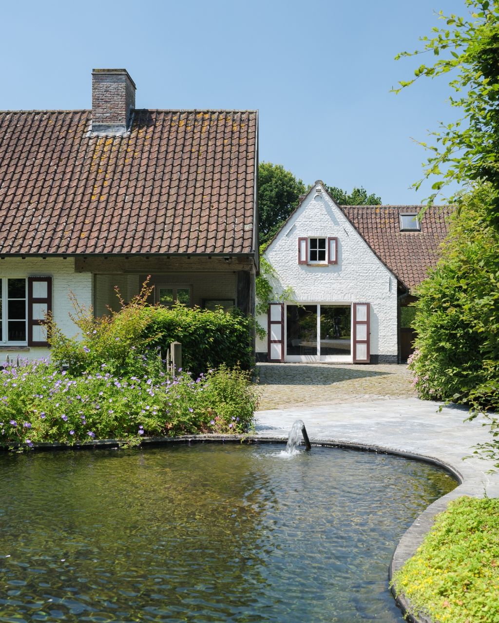 Destelbergen. Op te frissen woning in hoevestijl met aanhorigheden, gelegen op een bijzonder ruim perceel (4.783 m2) omgeven door groen. foto 9