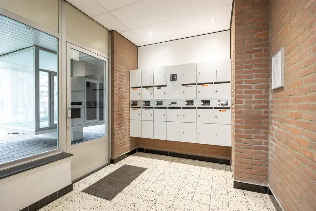 Instapklaar appartement met terras foto 15