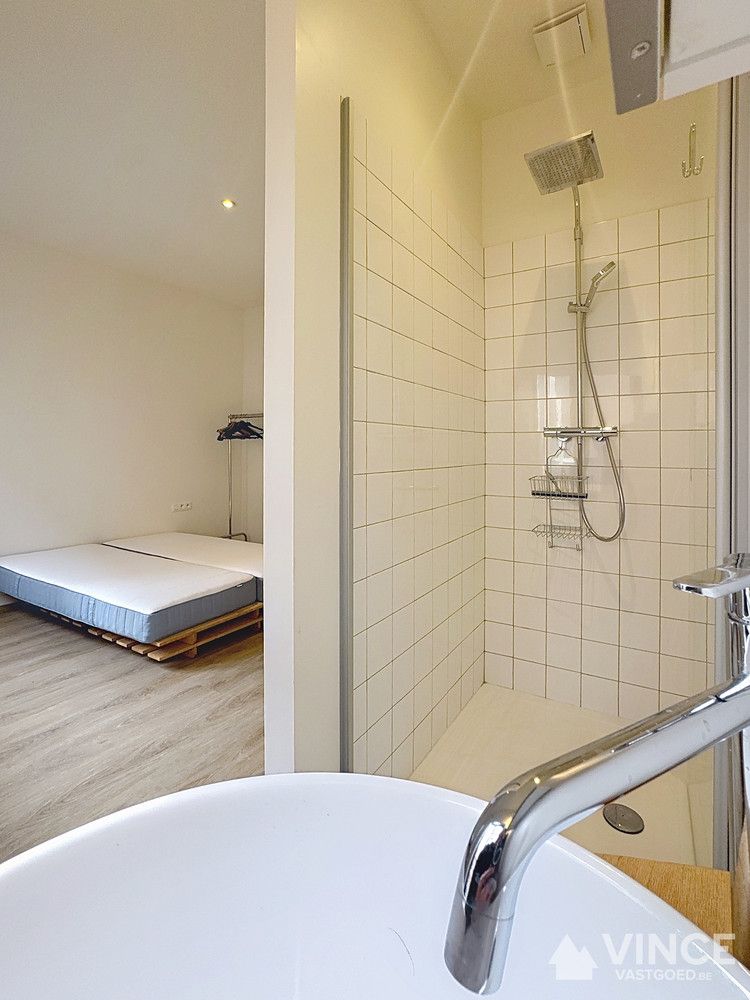 Charmante, volledig gerenoveerde woning in het hart van Mechelen foto 12