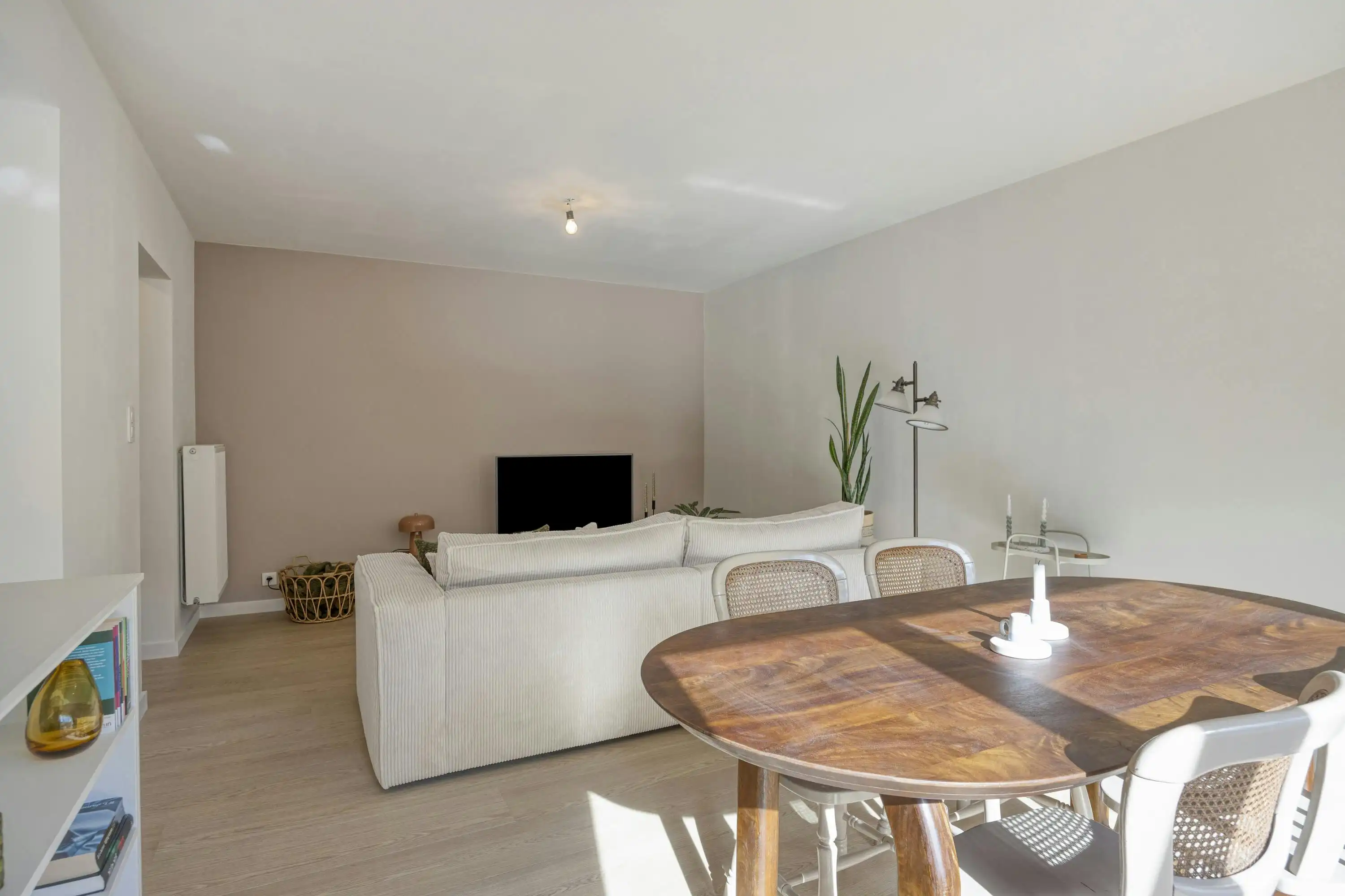 Prachtig appartement met 2 slpks en garage te Essen foto 4