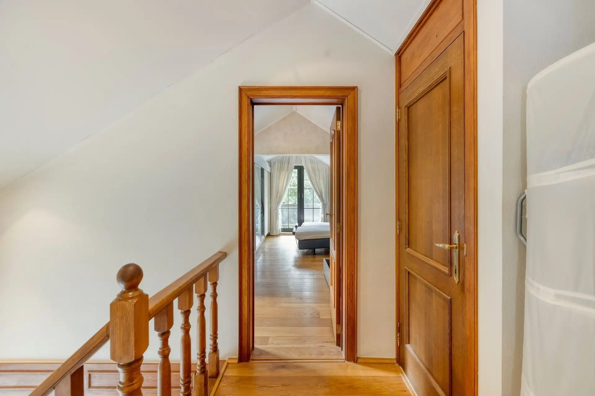 Vrijstaande villa van 306 m² op 17a95ca, gelegen vlak bij Connecterra, de toegangspoort tot het Nationaal Park Hoge Kempen, en op wandelafstand van Maasmechelen Village! foto 21