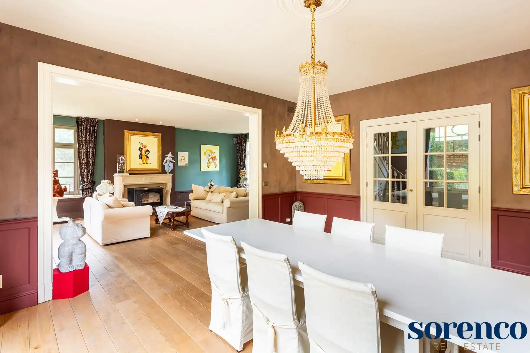 Exclusieve villa in een rustige groene wijk op een perceel van 3.676 m². foto 4