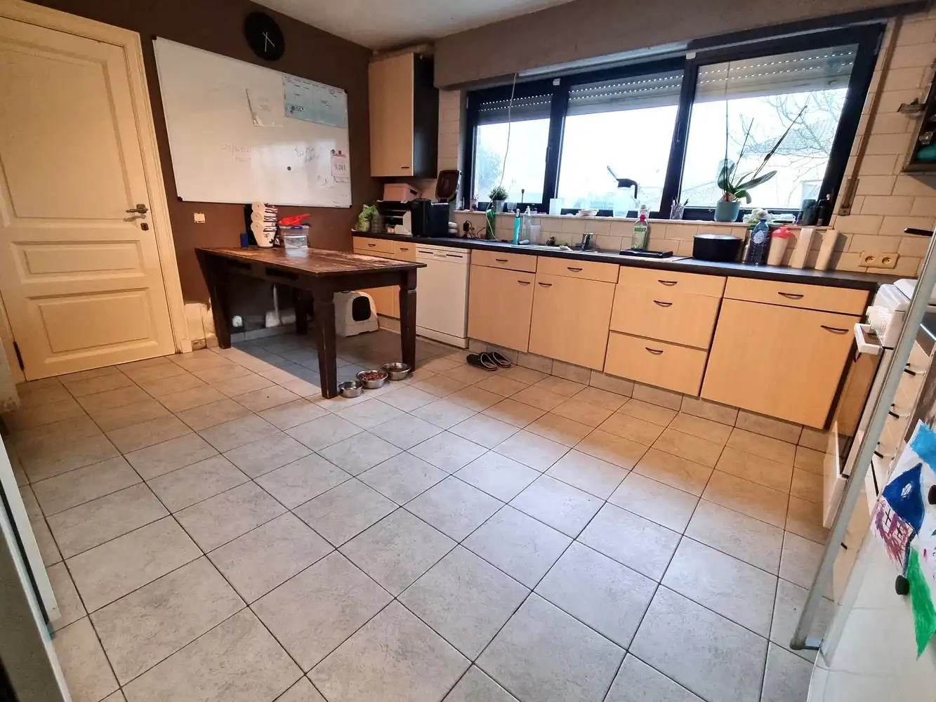 Vrijstaande woning gelegen in een zeer rustige straat met 4 ruime slaapkamers foto 3