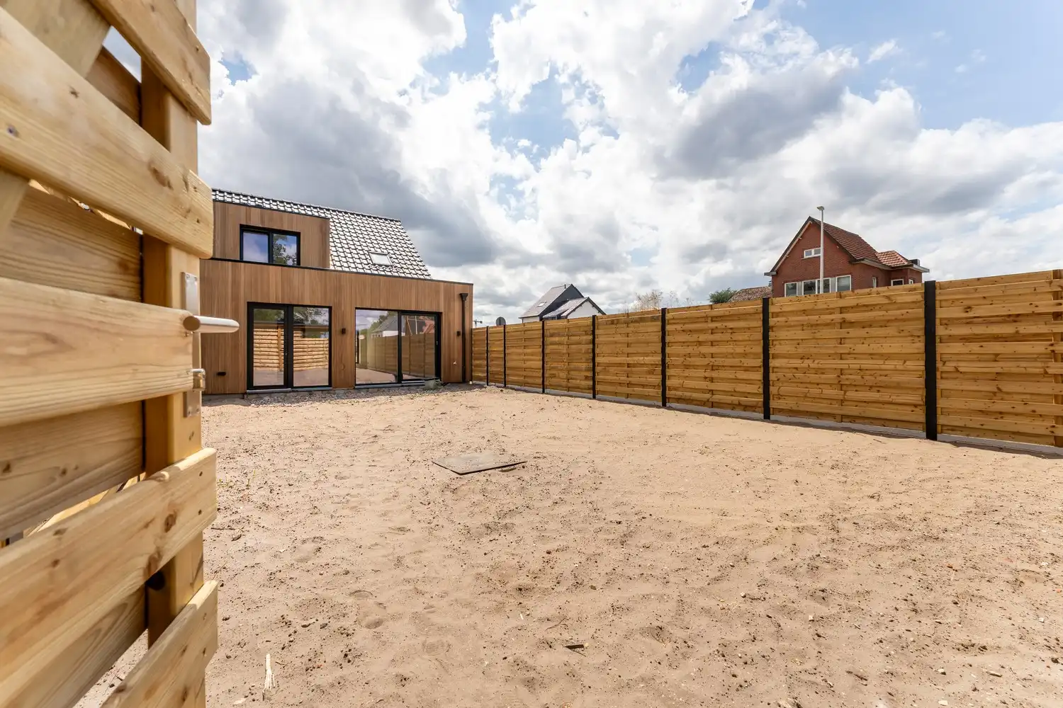 Charmante halfopen woning te koop in Leopoldsburg - 3 slaapkamers, 1 badkamer, ruime keuken en 2 toiletten op 279 m², volledig gerenoveerd in 2026! foto 33