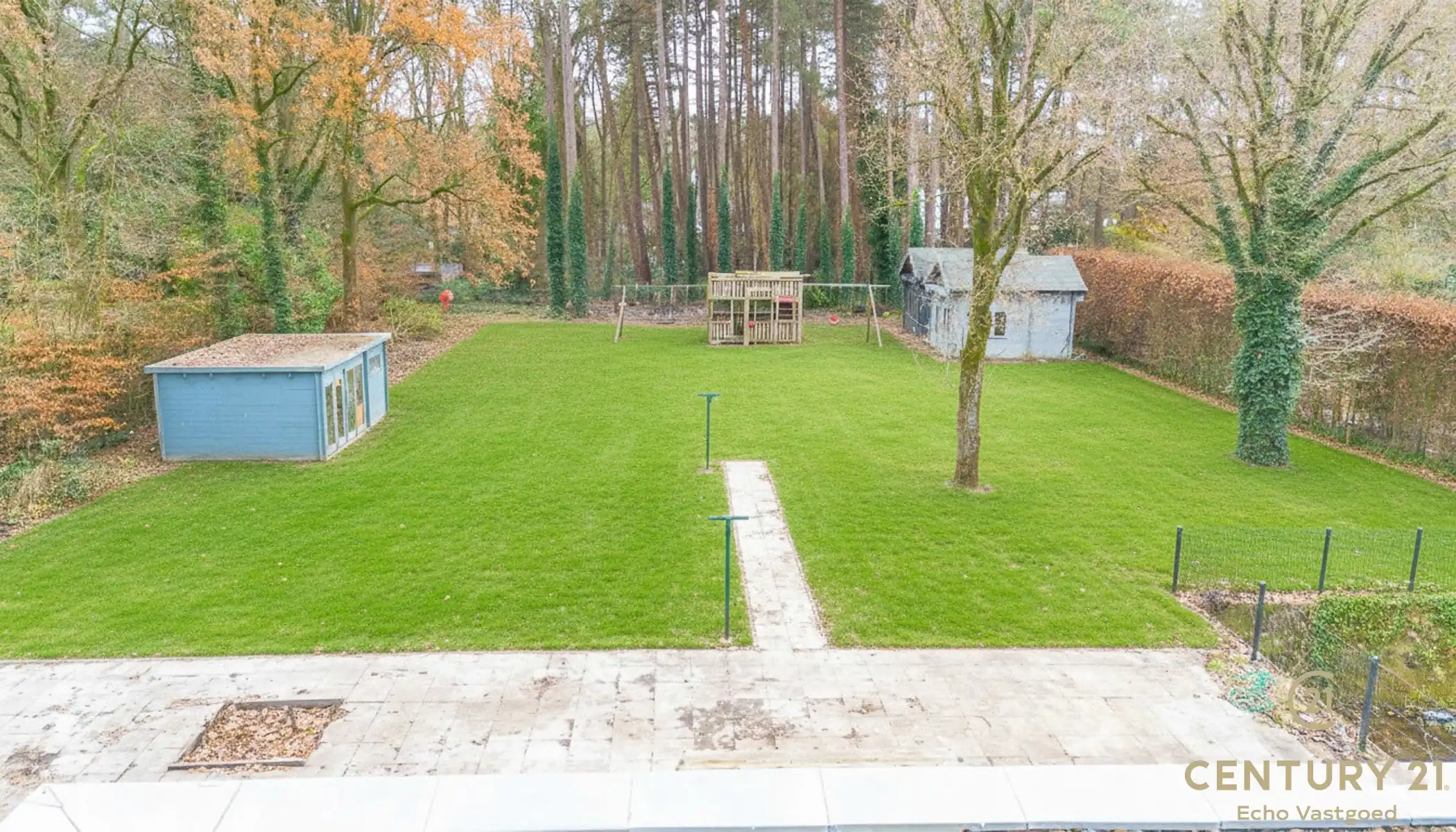 Unieke te renoveren villa in villawijk “De Lint” foto 8