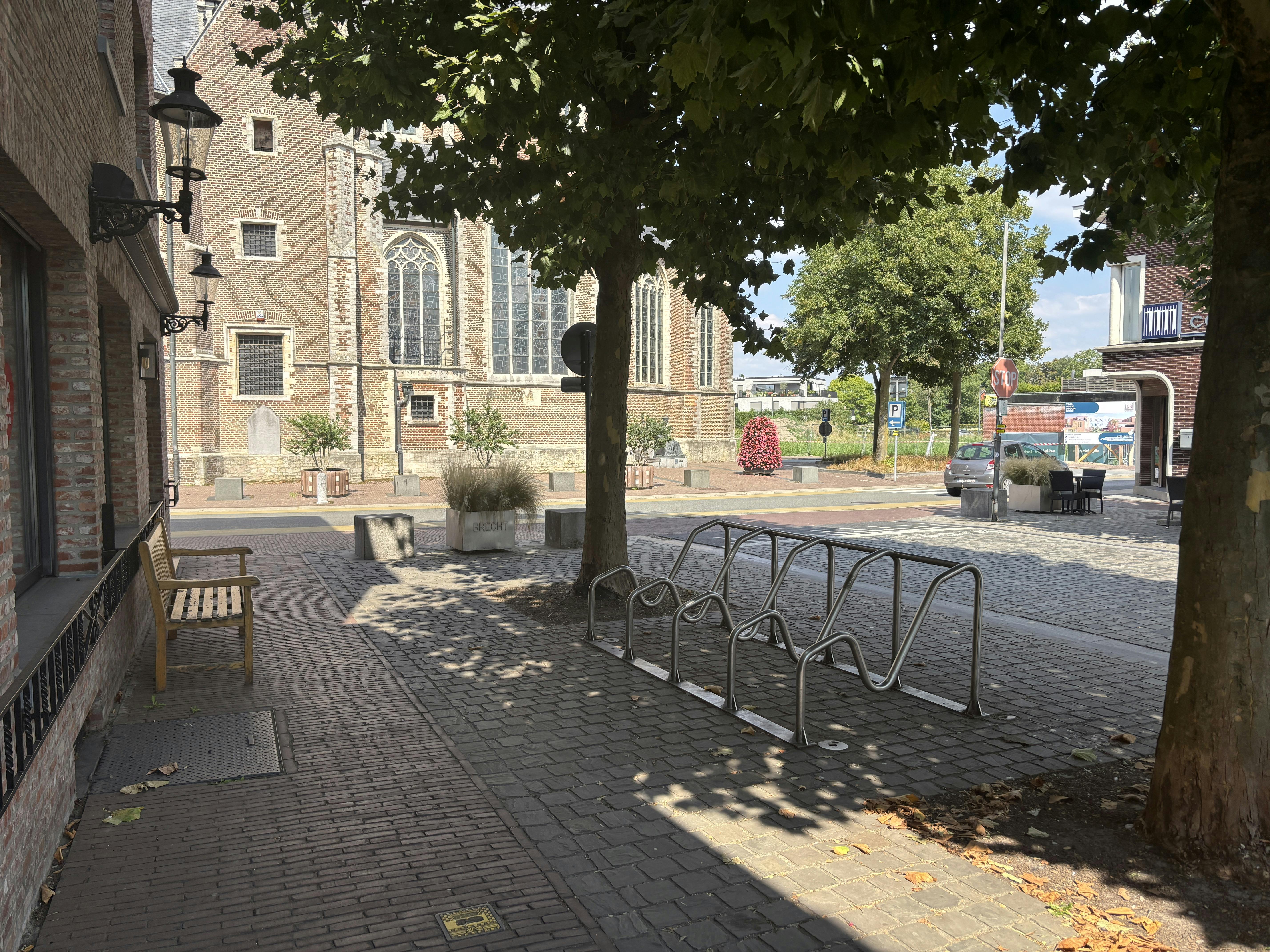 Handelspand met woonst te koop in centrum Brecht! foto 5