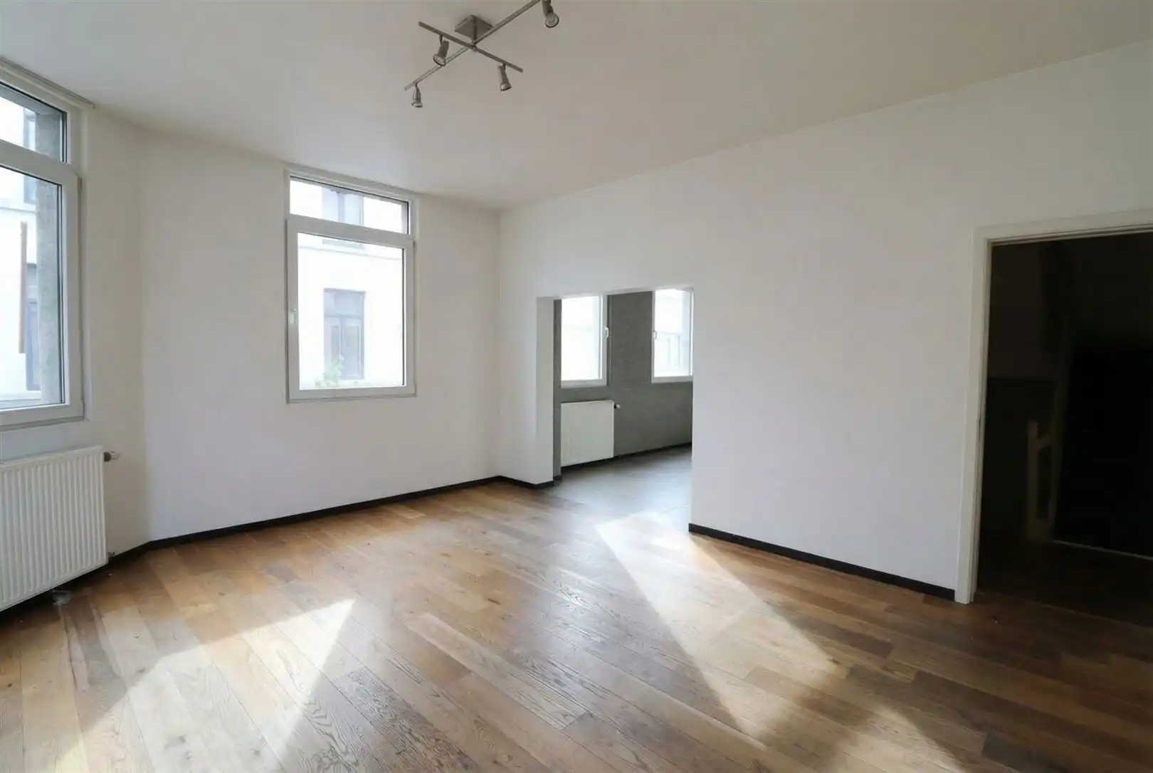 Woning met 4 slaapkamers en inpandige garage in de Seefhoek foto 2