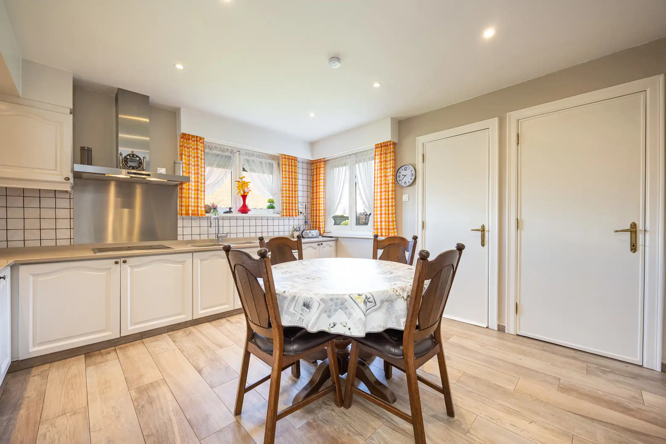 Vrijstaande woning op ruim perceel (1.127 m²) nabij centrum Beerse & Merksplas foto 9