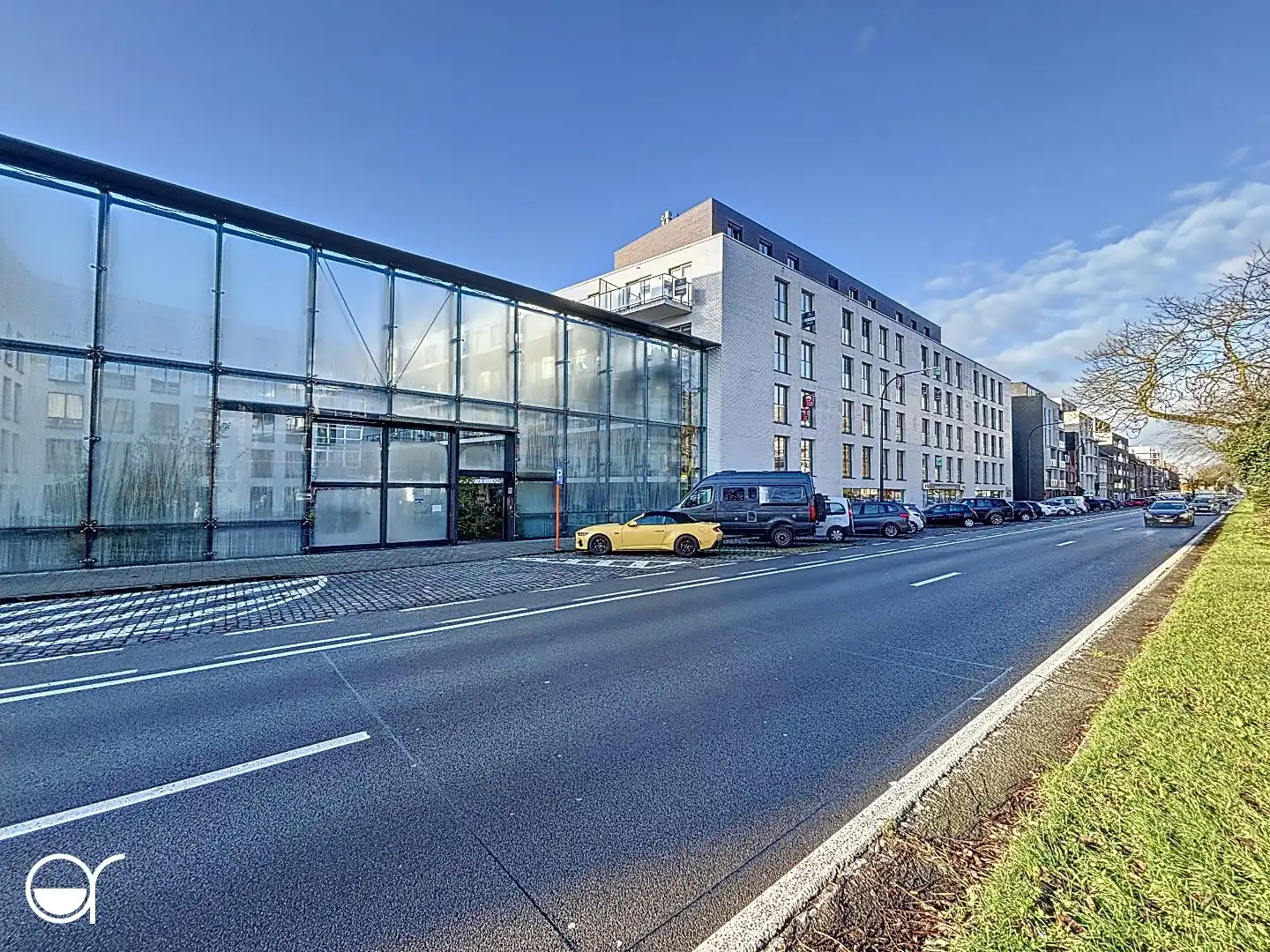 Recente assistentieflat met 2 slaapkamers en mooi zonneterras foto 24