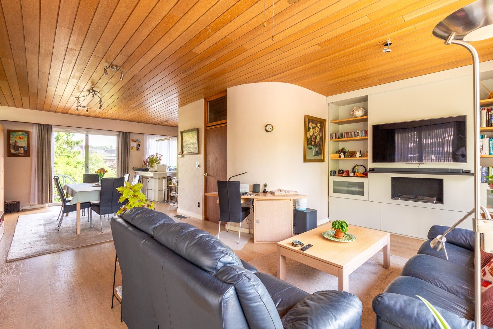 Prachtige HOB op het einde van een doodlopende straat in hart van het groene Linkeroever! foto 8