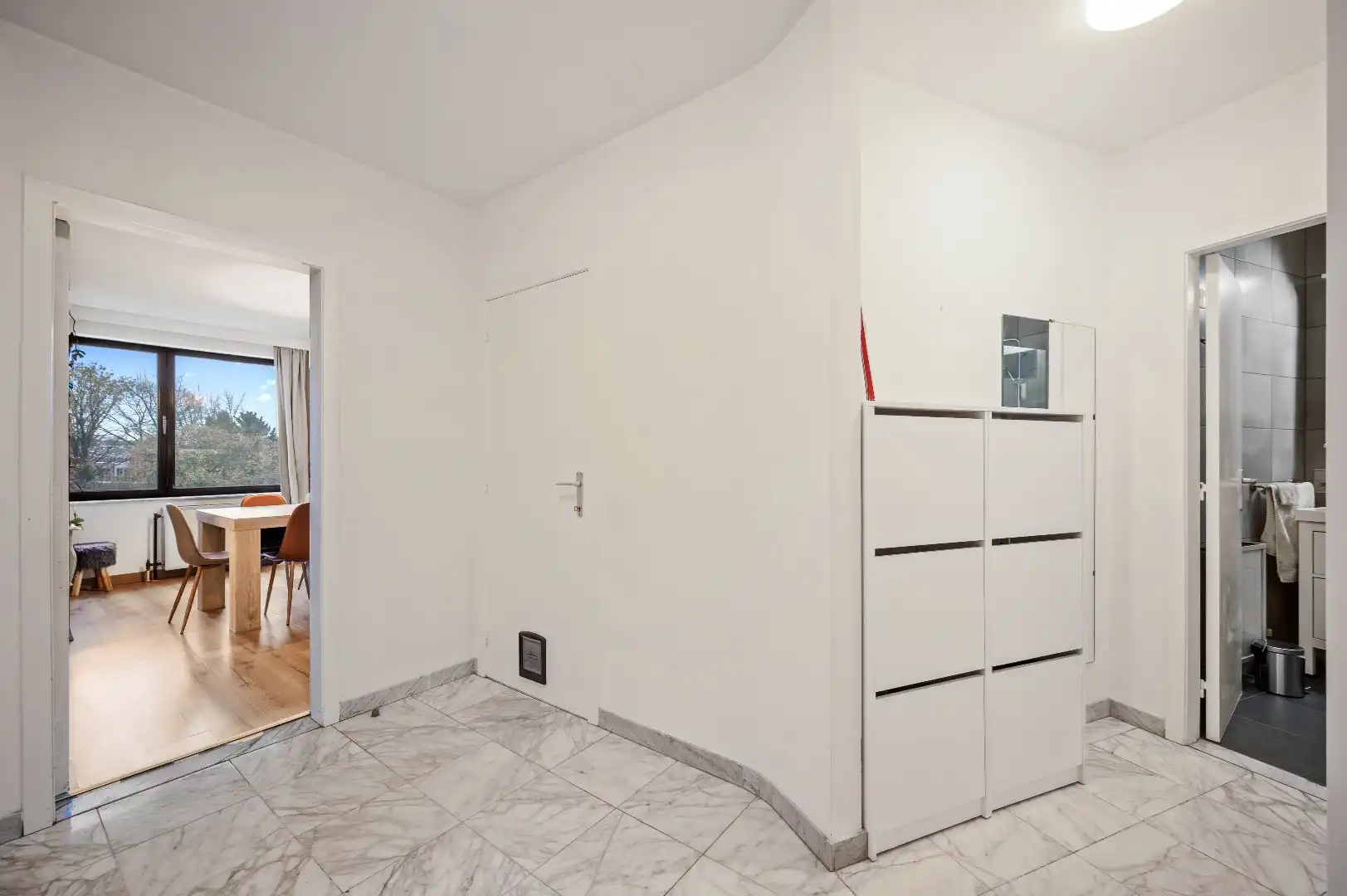 Instapklaar appartement te centrum Tienen foto 8