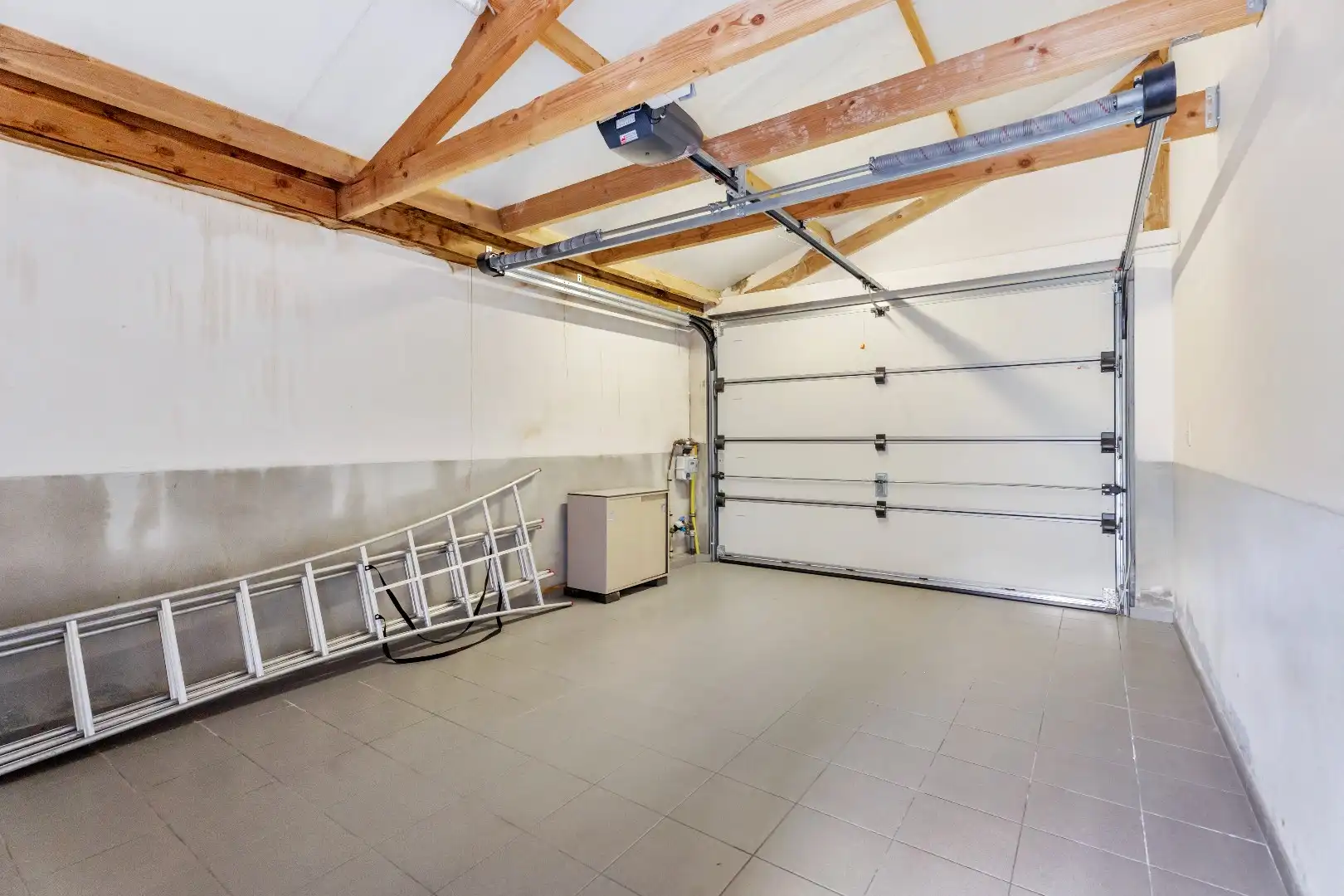 Centraal gelegen handels(woning) met garage op 369m² in Merkem! foto 15