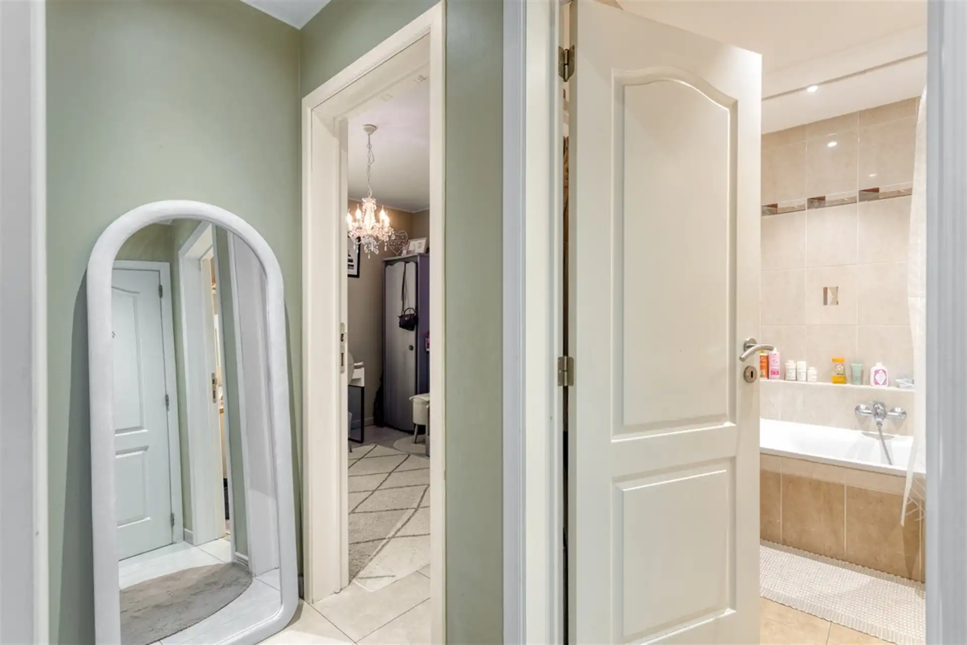 Prachtig moderne appartement met schitterend terras (40 m²)


. foto 7