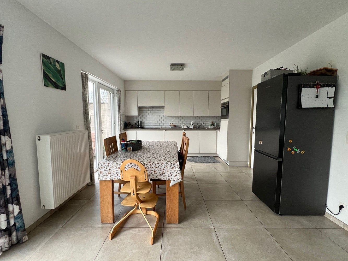 Rustig gelegen woning met 3 slaapkamers en garage foto 2