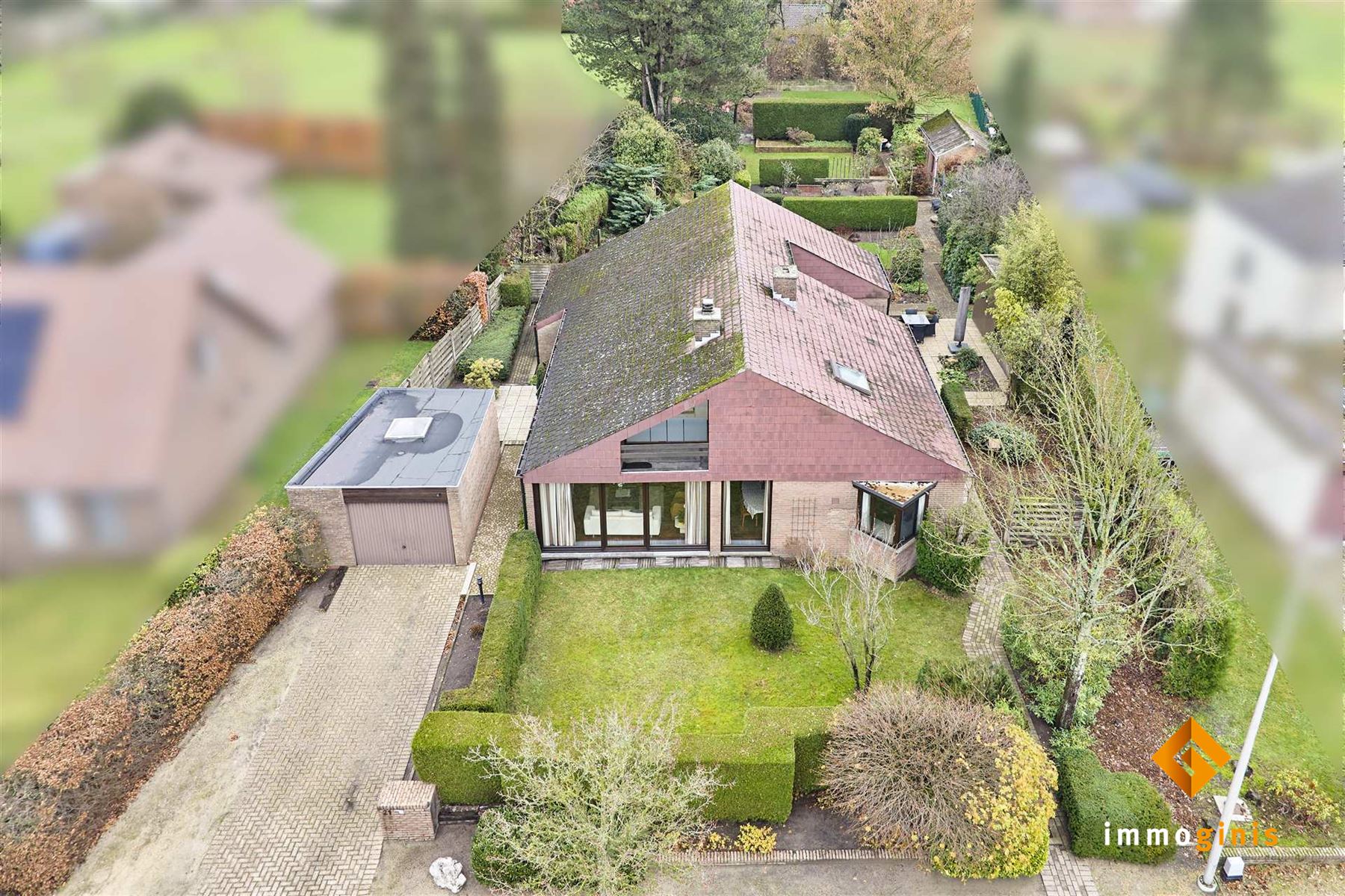 Zéér ruime woning op een mooi perceel van 17a82ca met 5 slaapkamers en uitbreidingsmogelijkheden op de eerste verdieping! foto 42