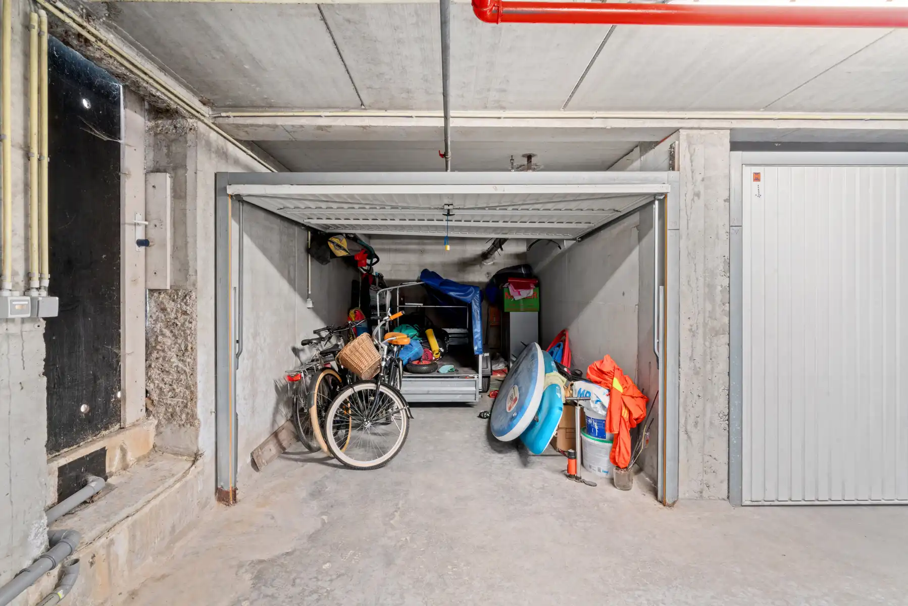 Ruime garage vlakbij centrum Sint-Idesbald foto 5