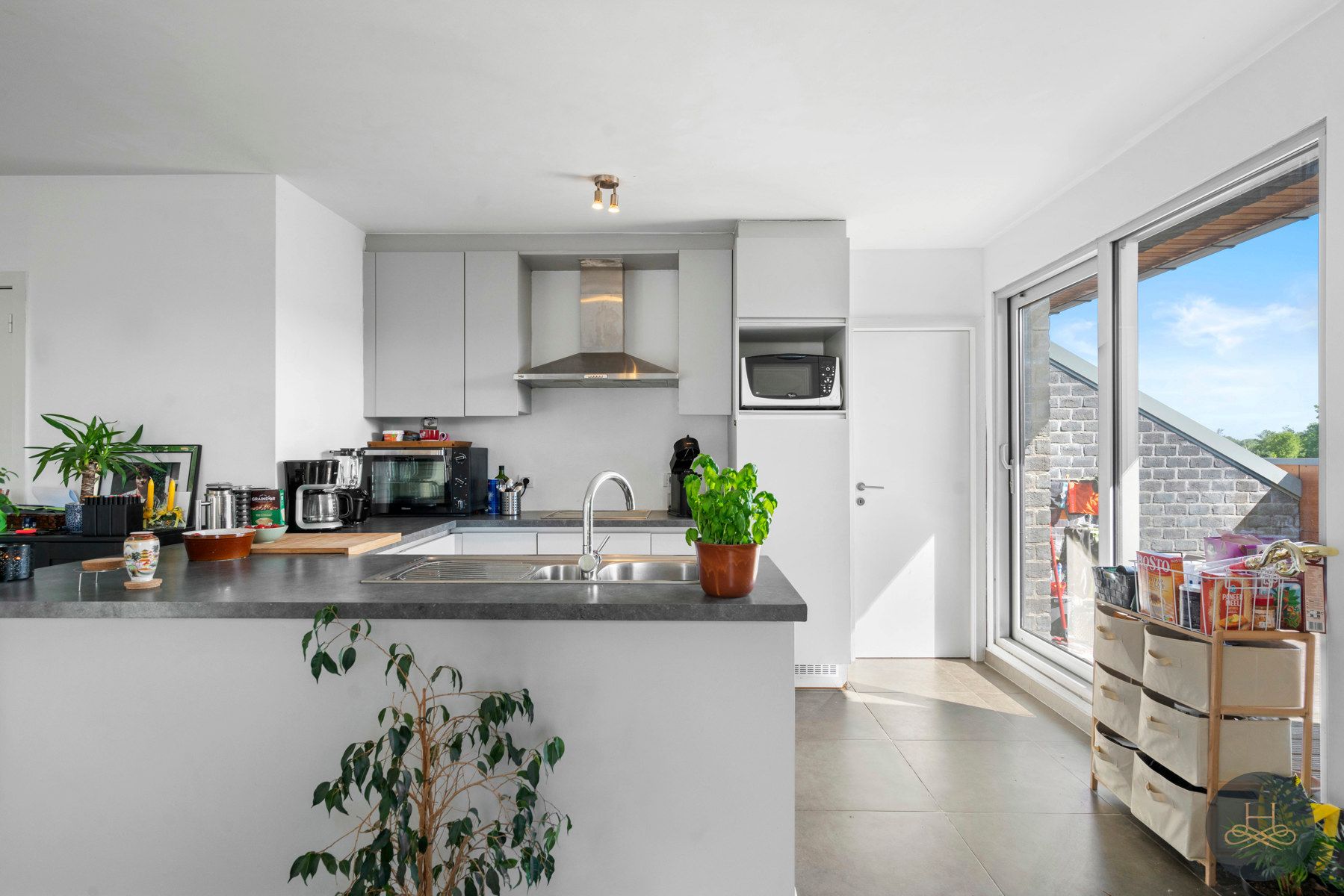 Ruim en energiezuinig appartement met gezellig terras foto 7