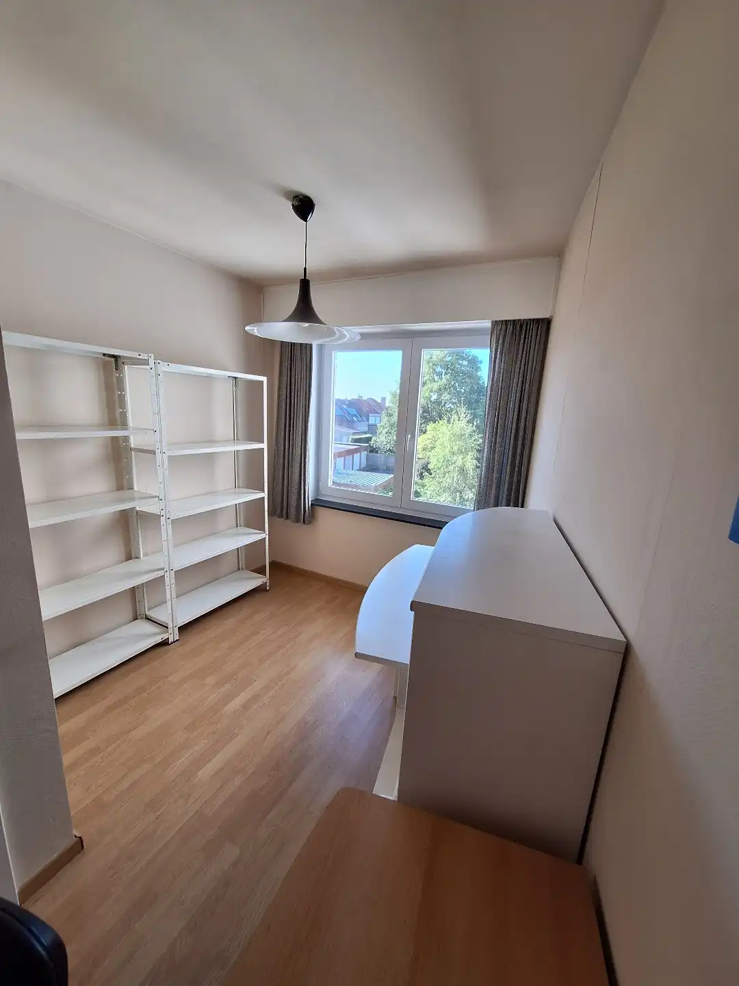 Halfopen woning met tuin en eigen parking te Sint-Kruis foto 14